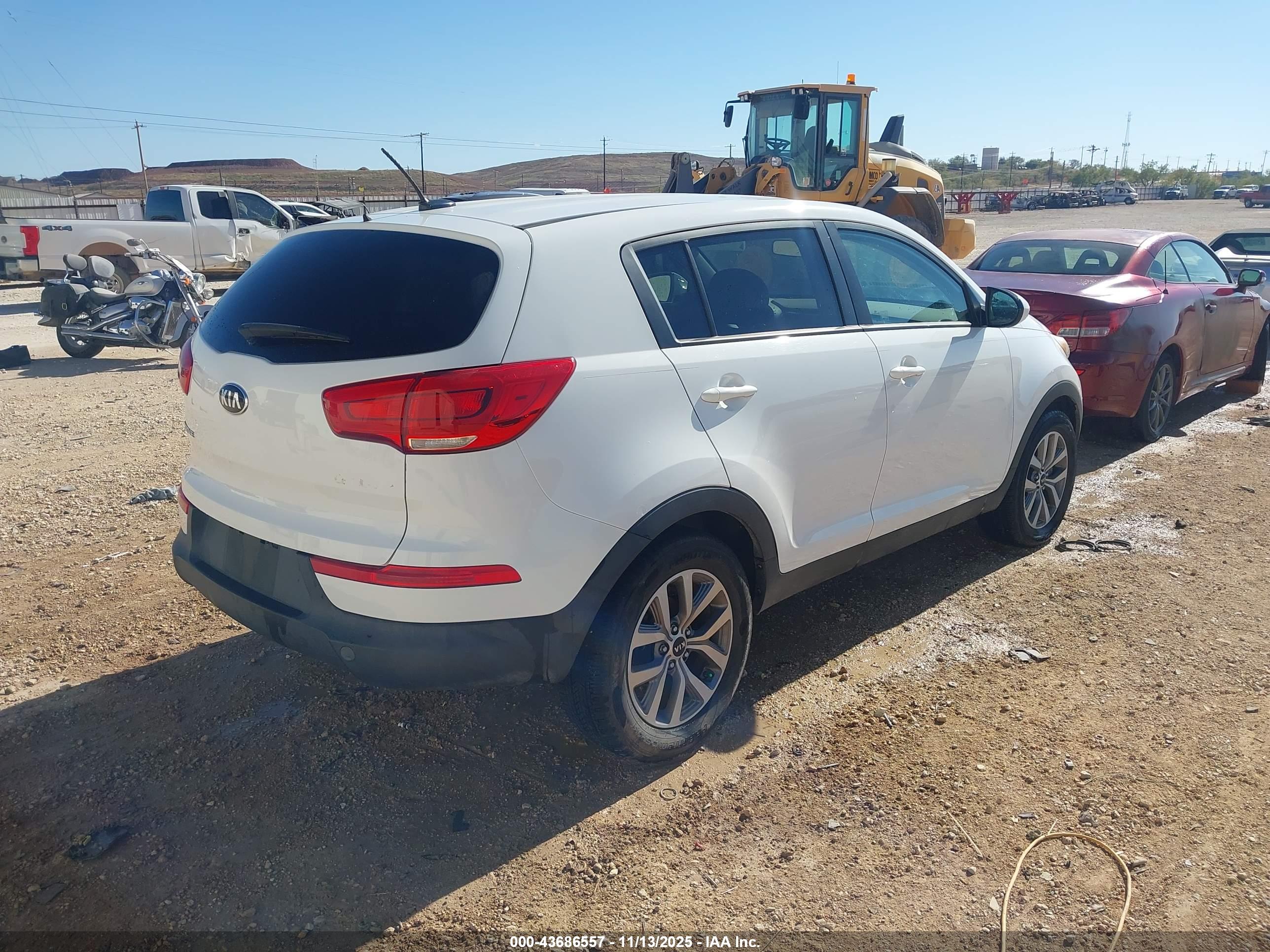 KIA SPORTAGE image 4