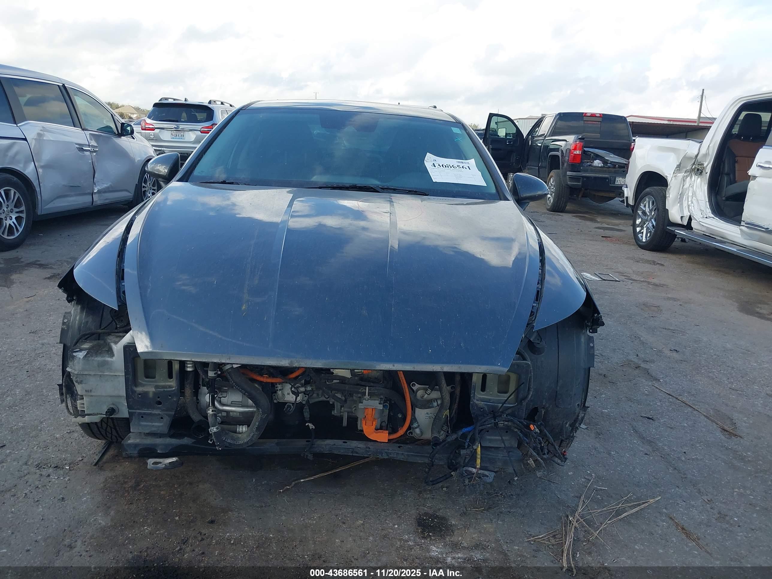 HYUNDAI SONATA image 6