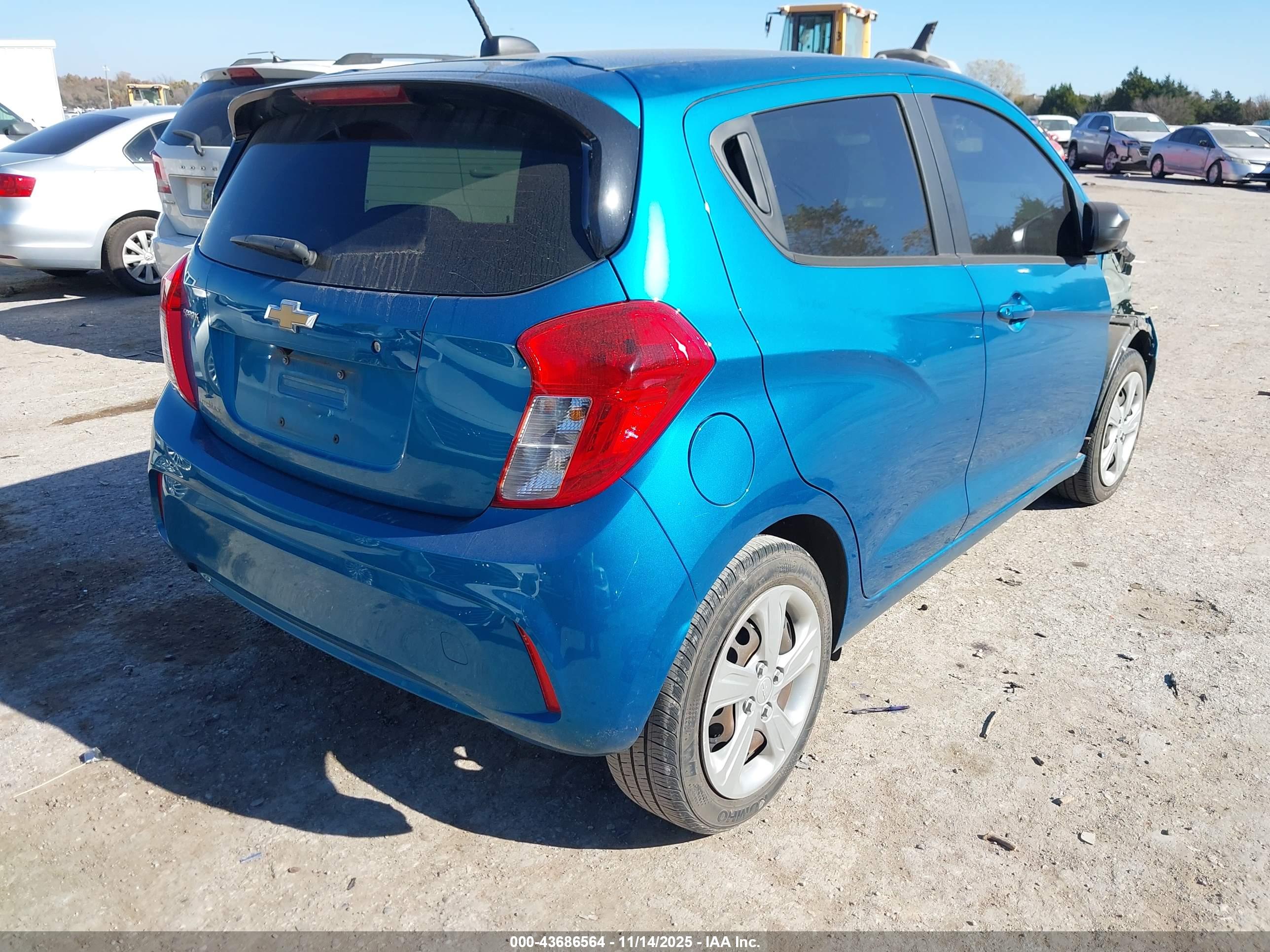 CHEVROLET SPARK image 4