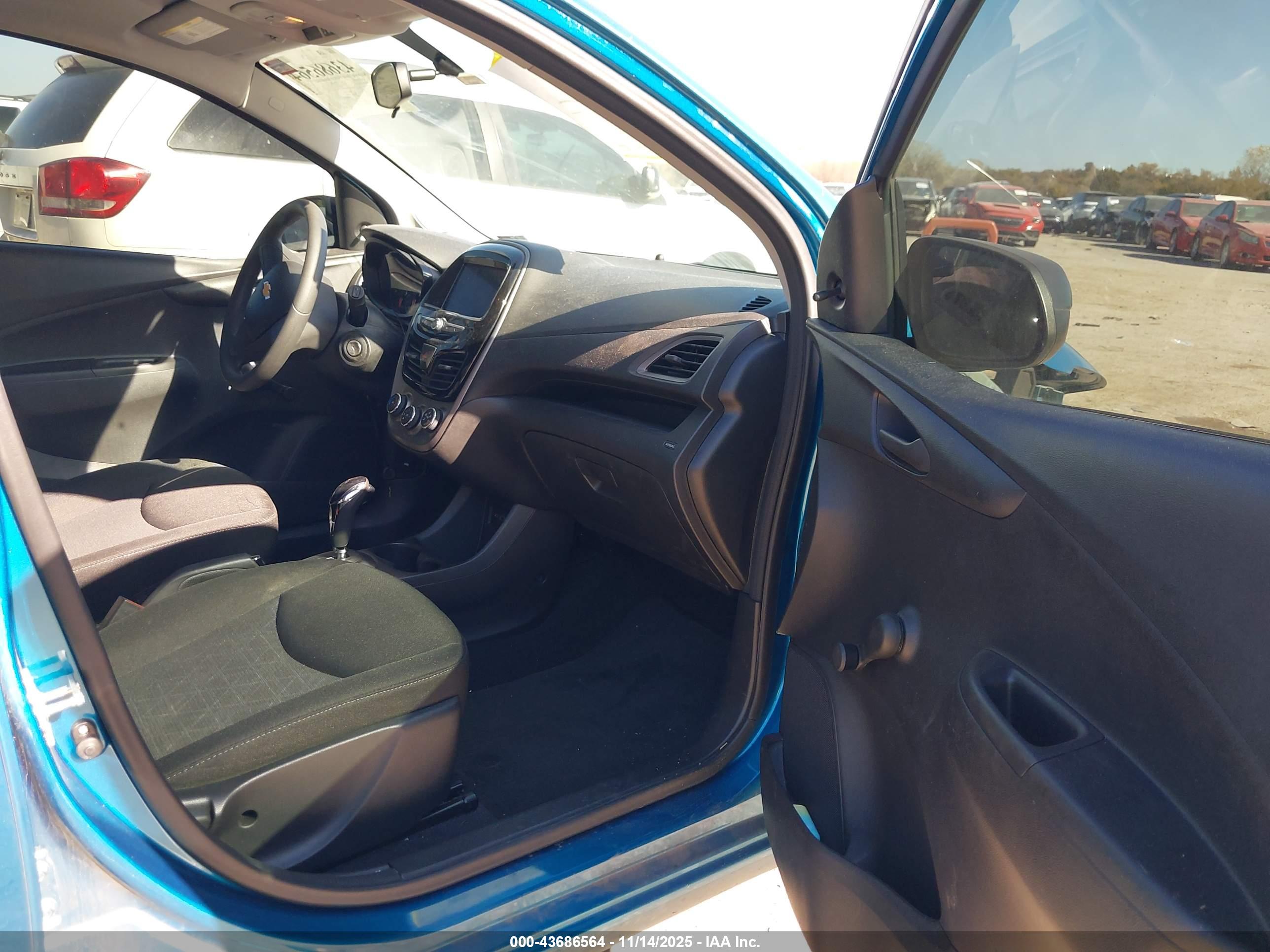 CHEVROLET SPARK image 5