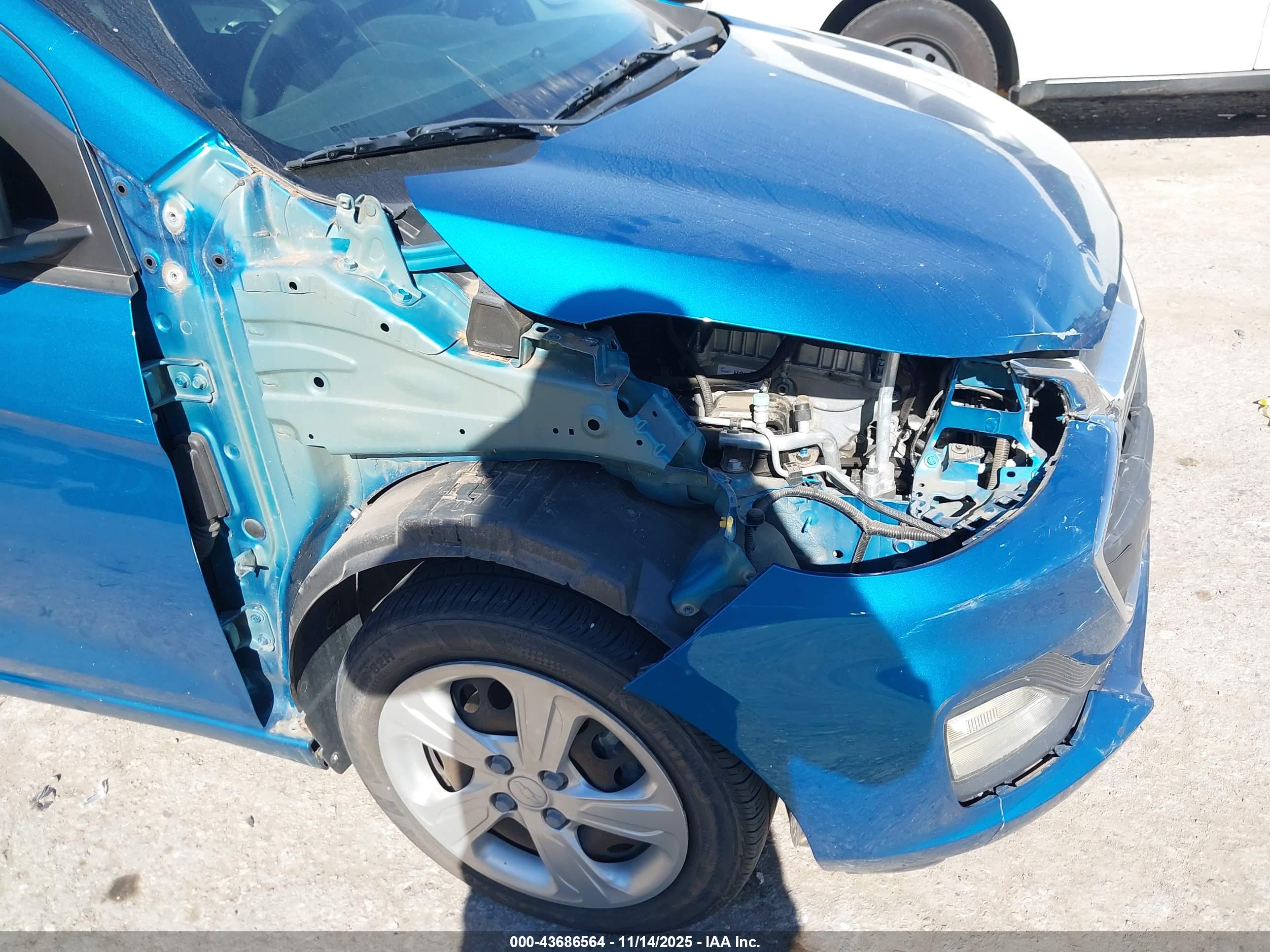 CHEVROLET SPARK image 6
