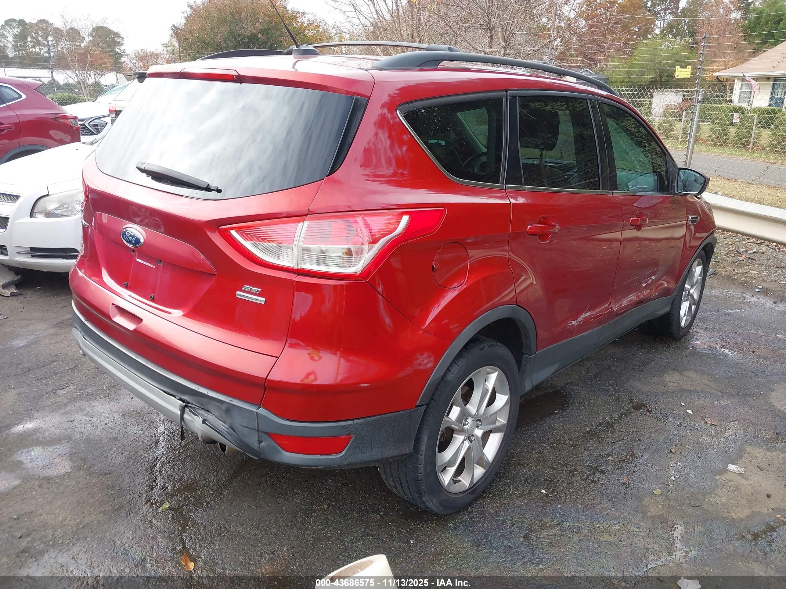 FORD ESCAPE image 4