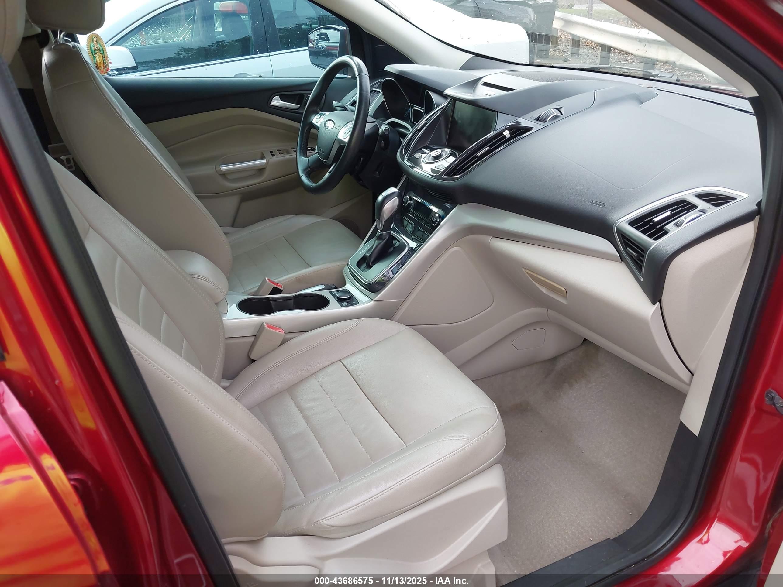 FORD ESCAPE image 5
