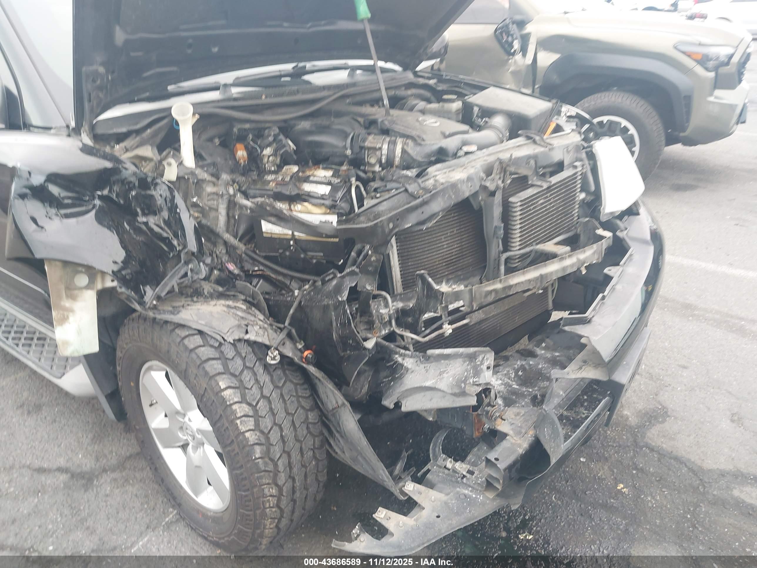 NISSAN PATHFINDER image 6