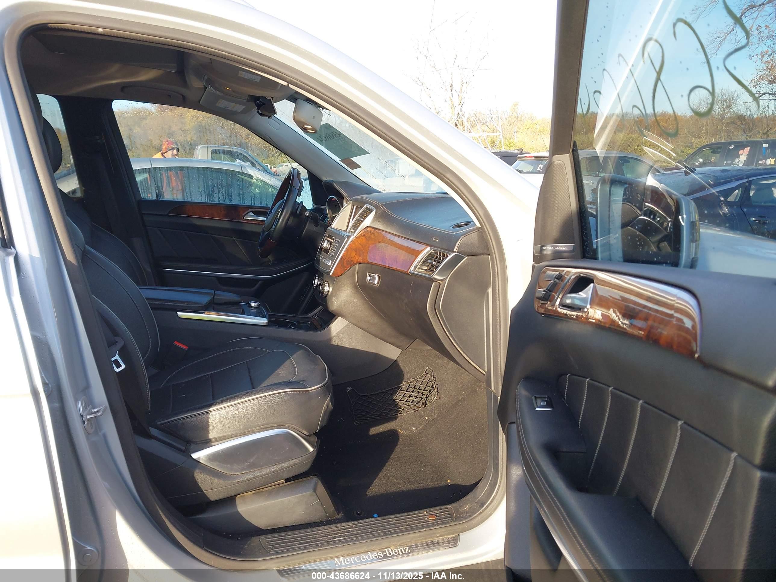 MERCEDES-BENZ GL image 5