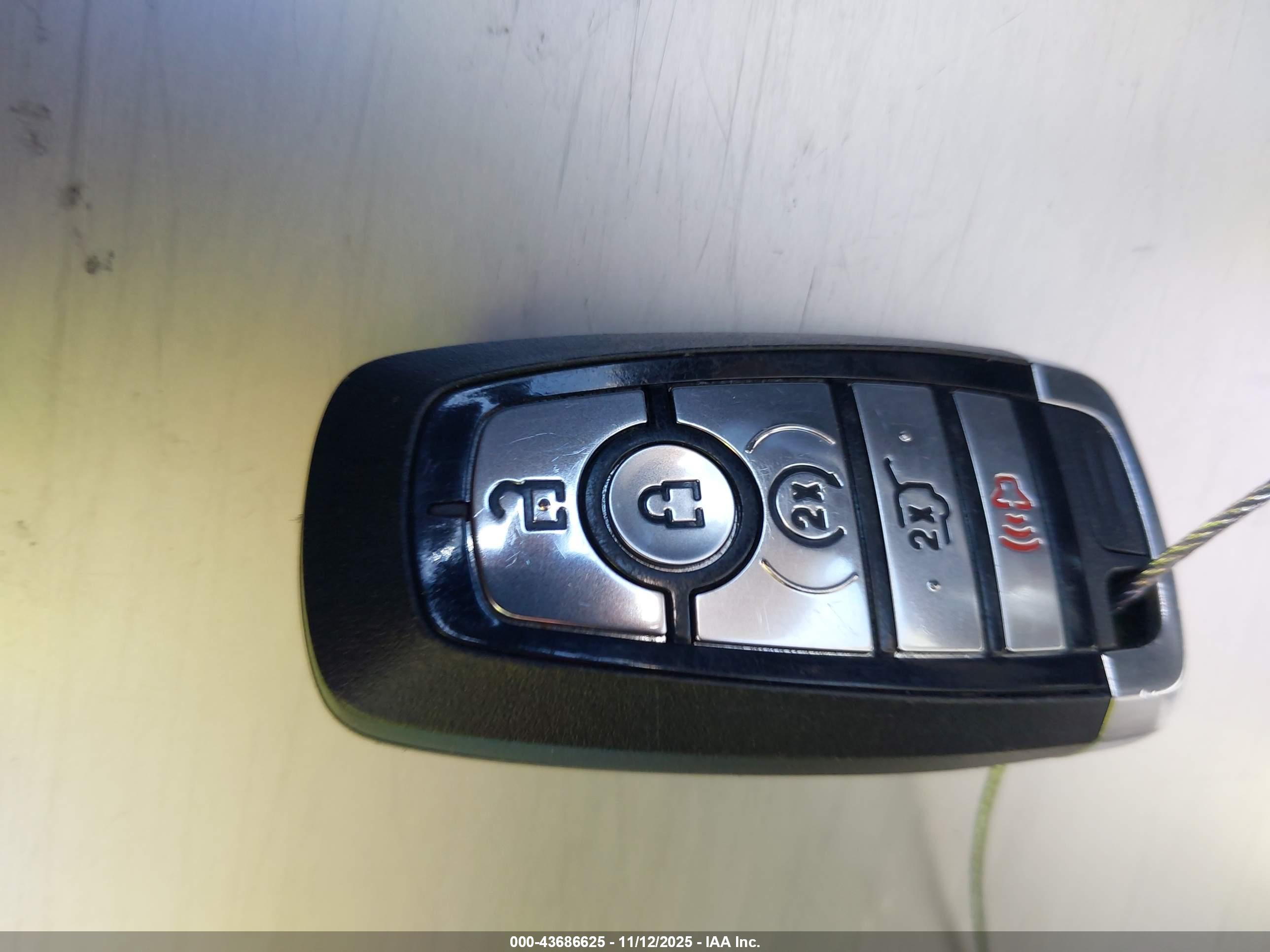 FORD ESCAPE image 11