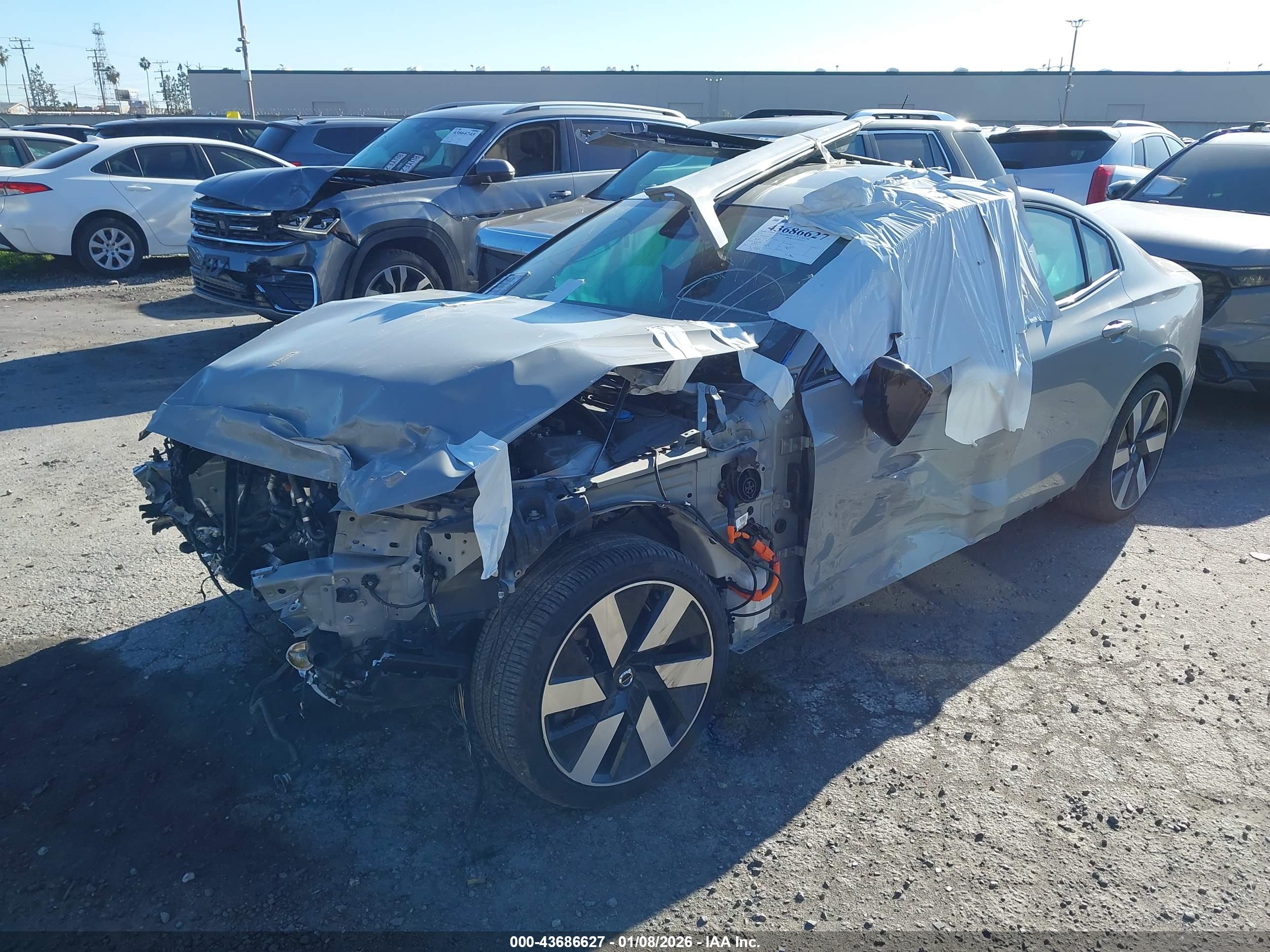 VOLVO S60 image 2