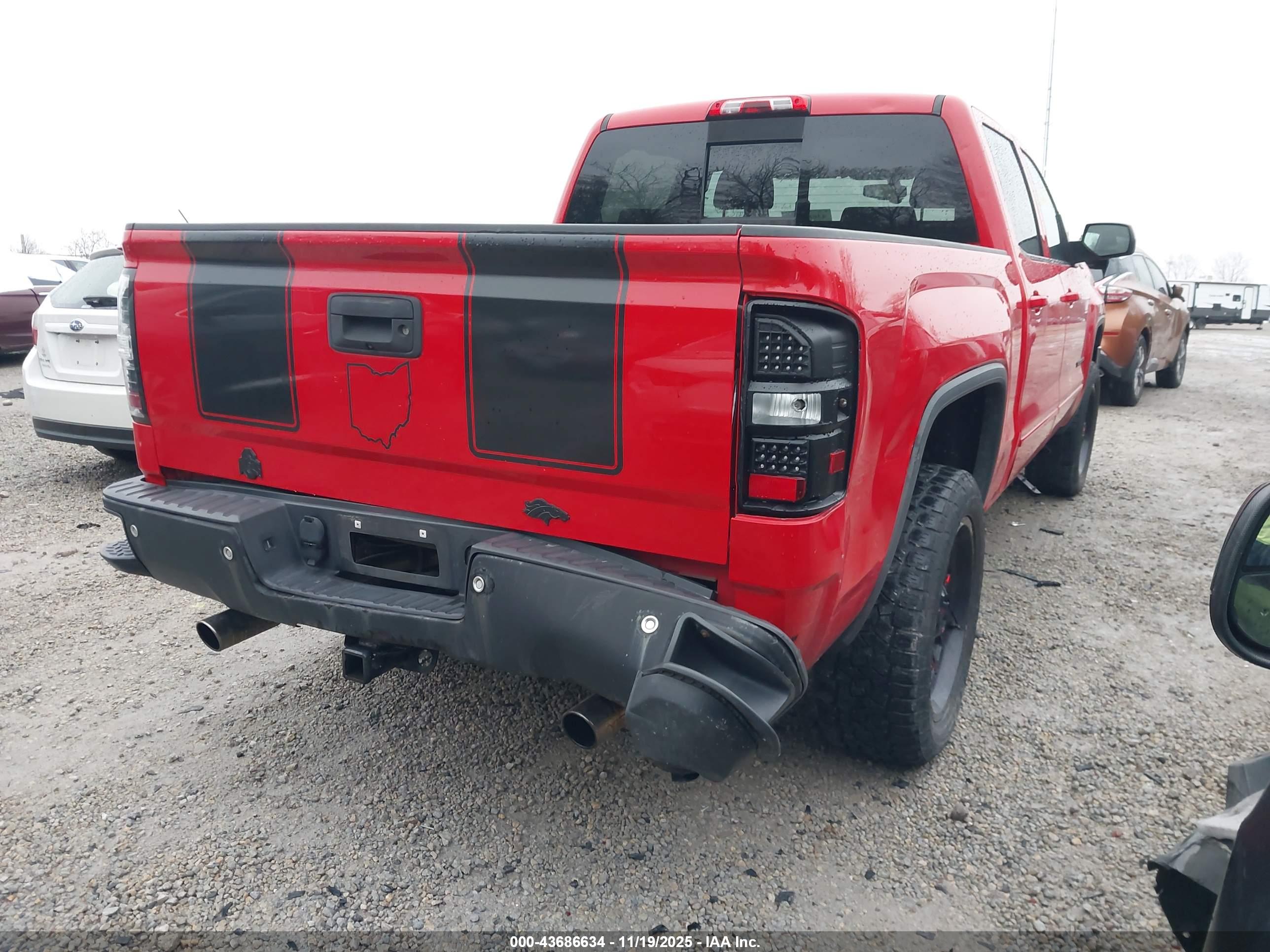 GMC SIERRA image 4