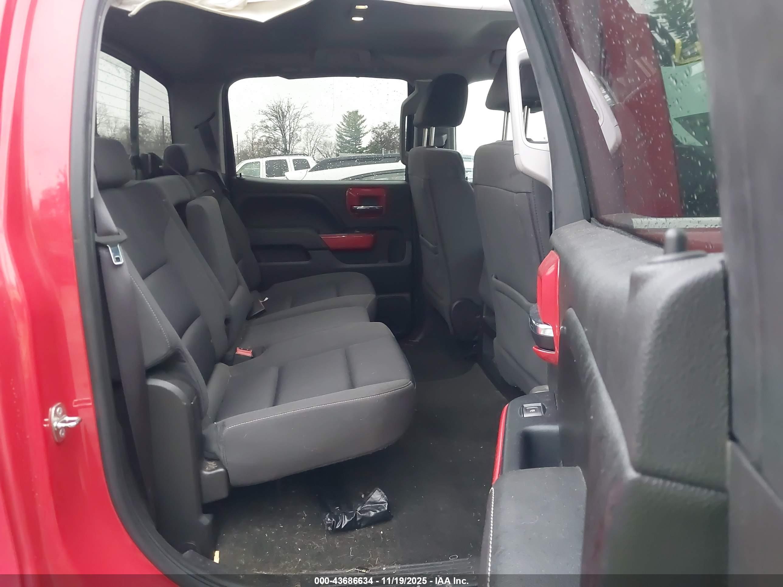 GMC SIERRA image 8
