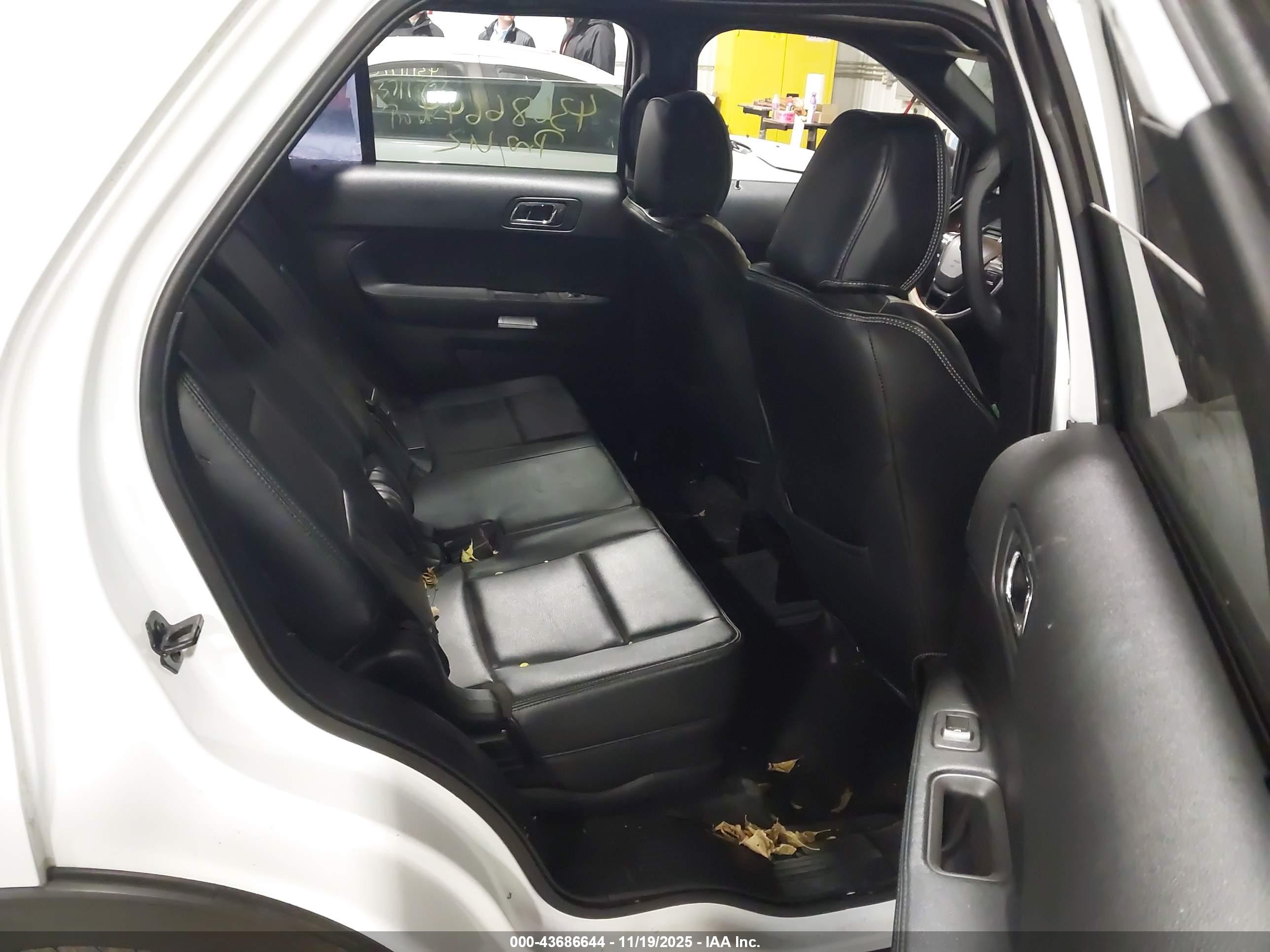 FORD UTILITY image 8