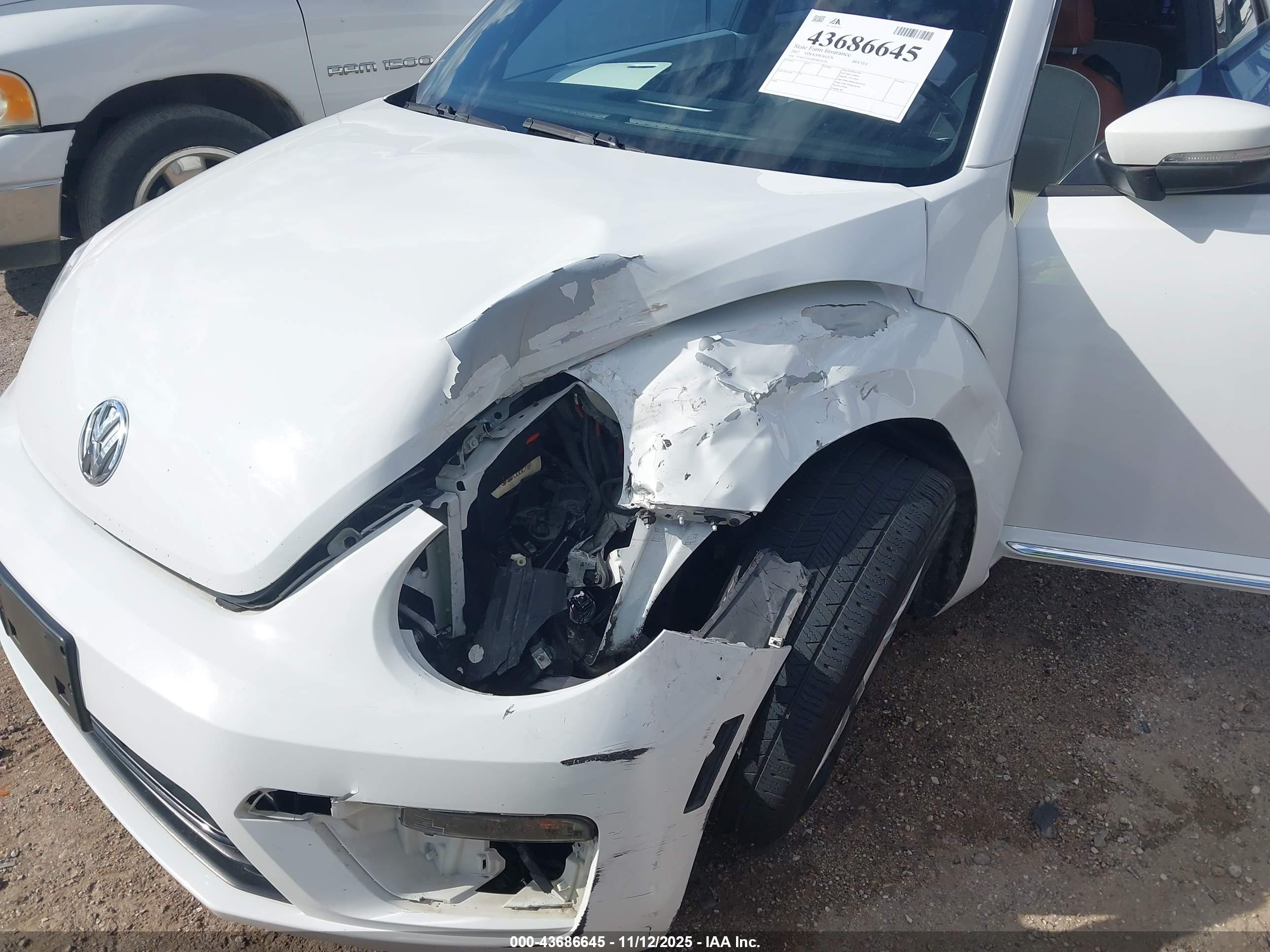 VOLKSWAGEN BEETLE image 6