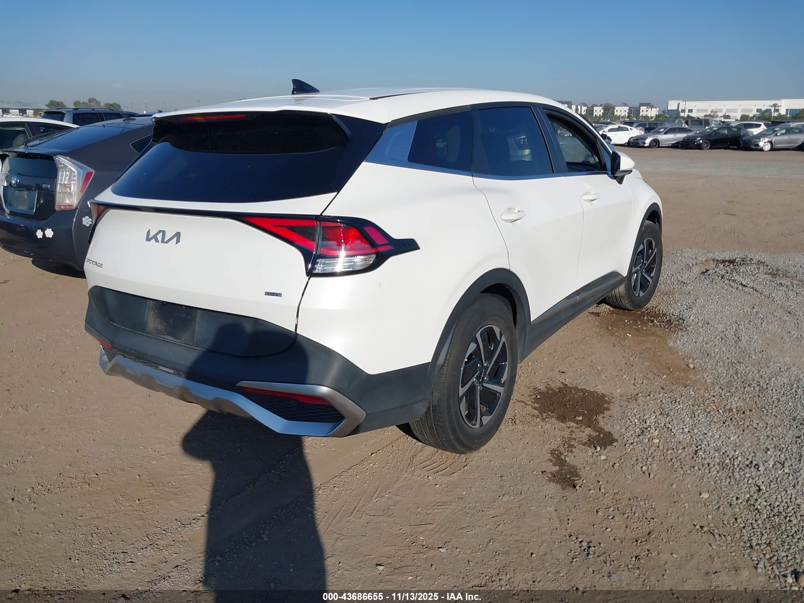 KIA SPORTAGE image 4