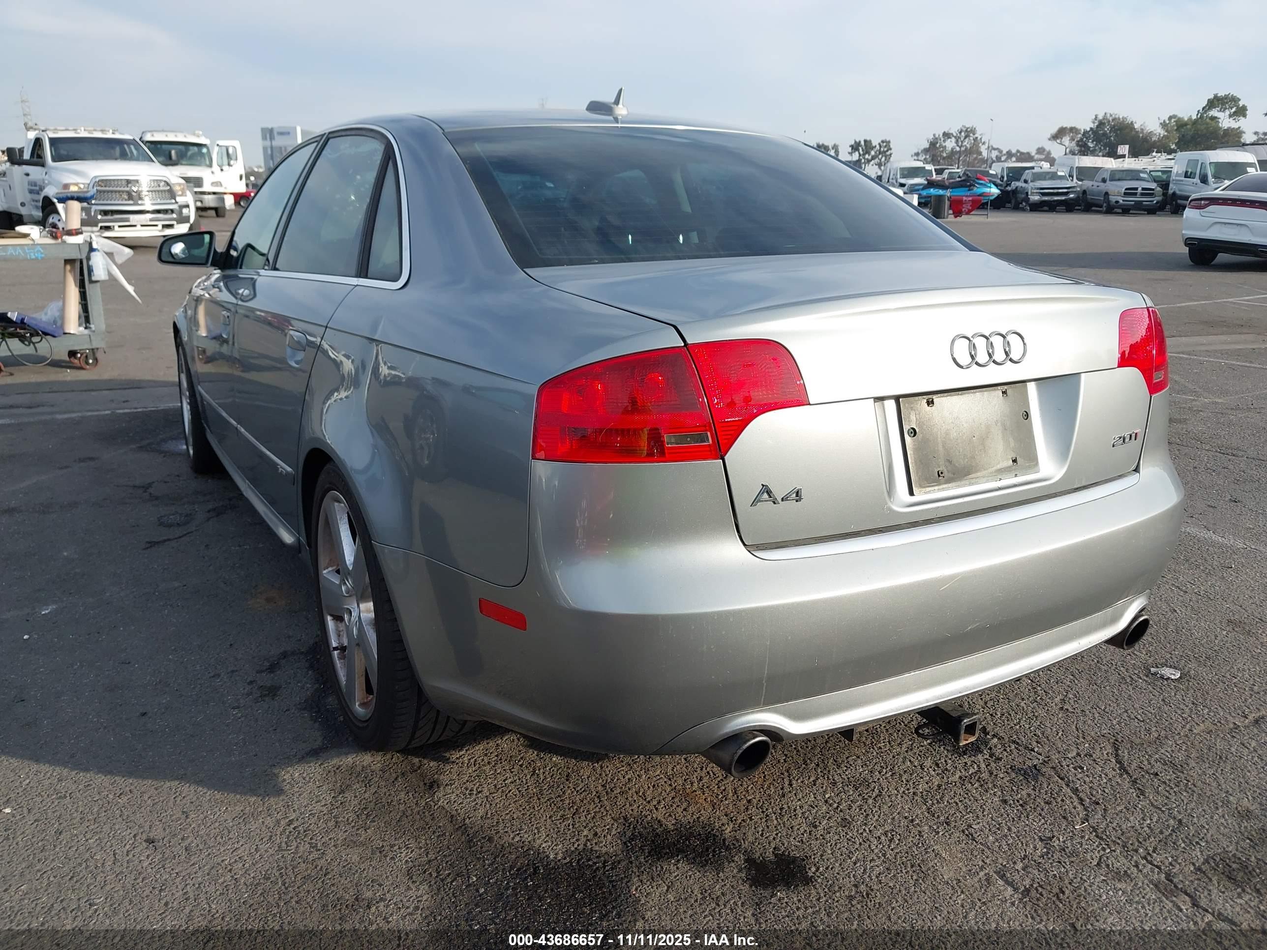 AUDI A4 image 3
