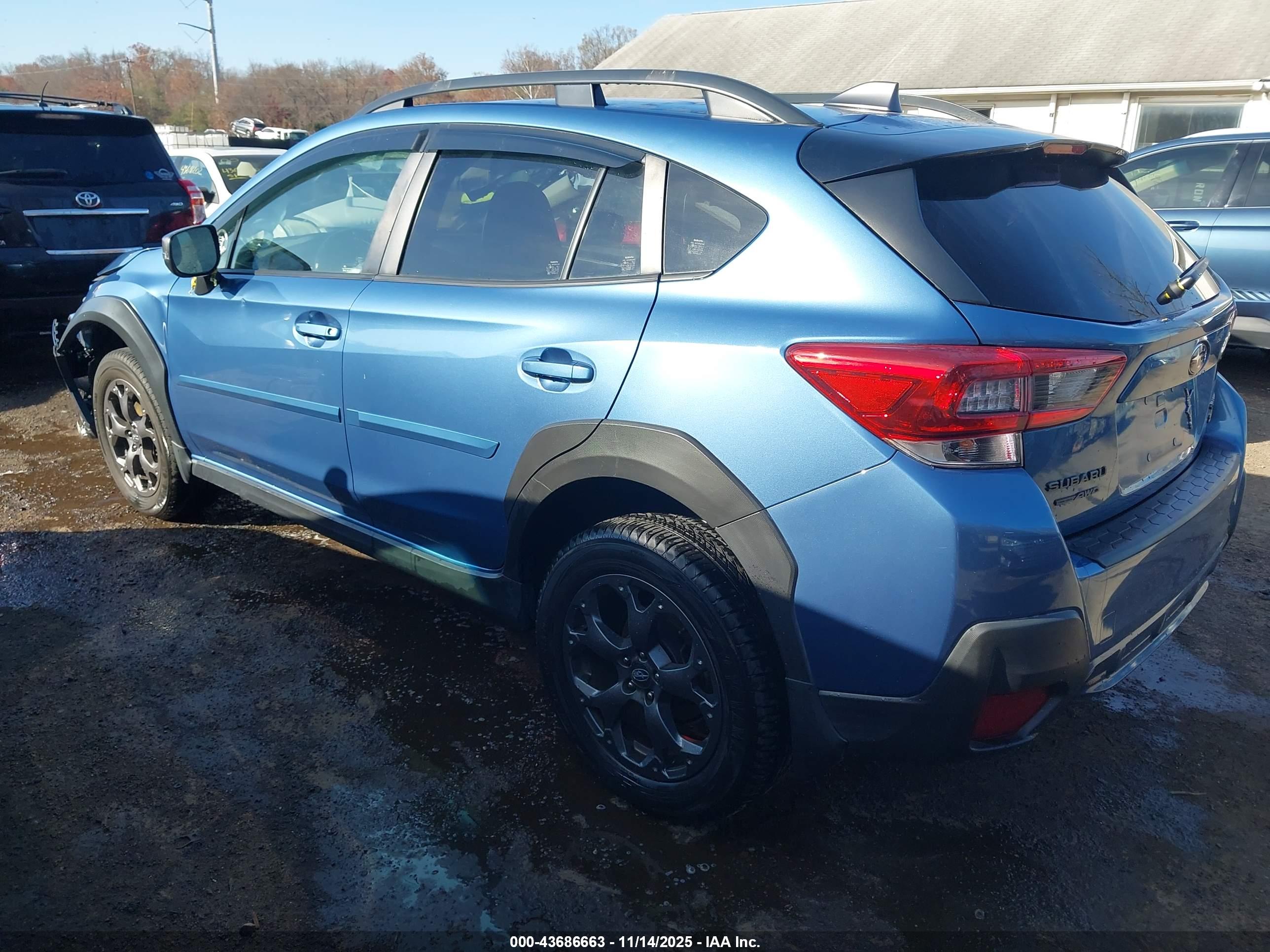 SUBARU CROSSTREK image 3