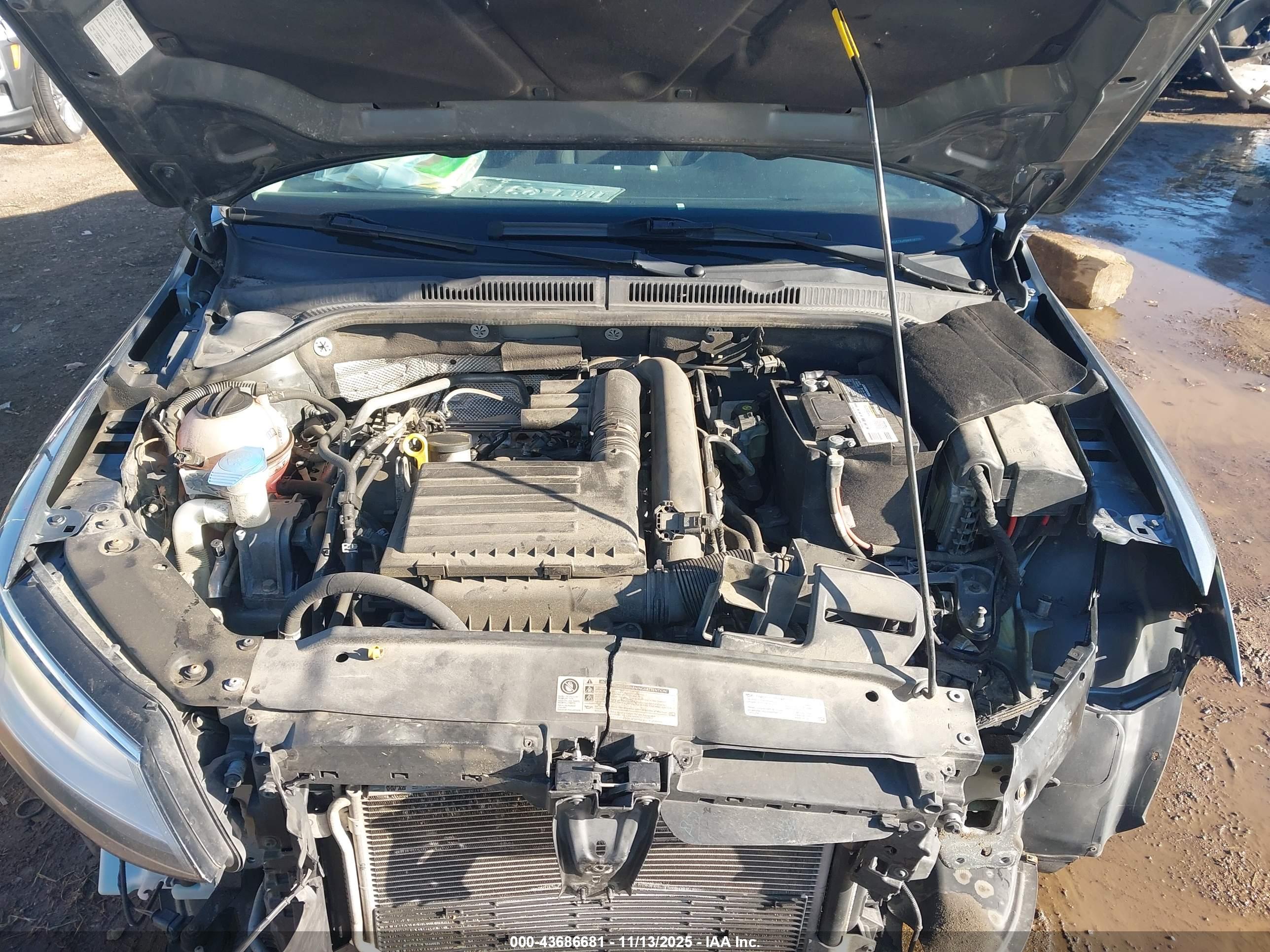 VOLKSWAGEN JETTA image 10