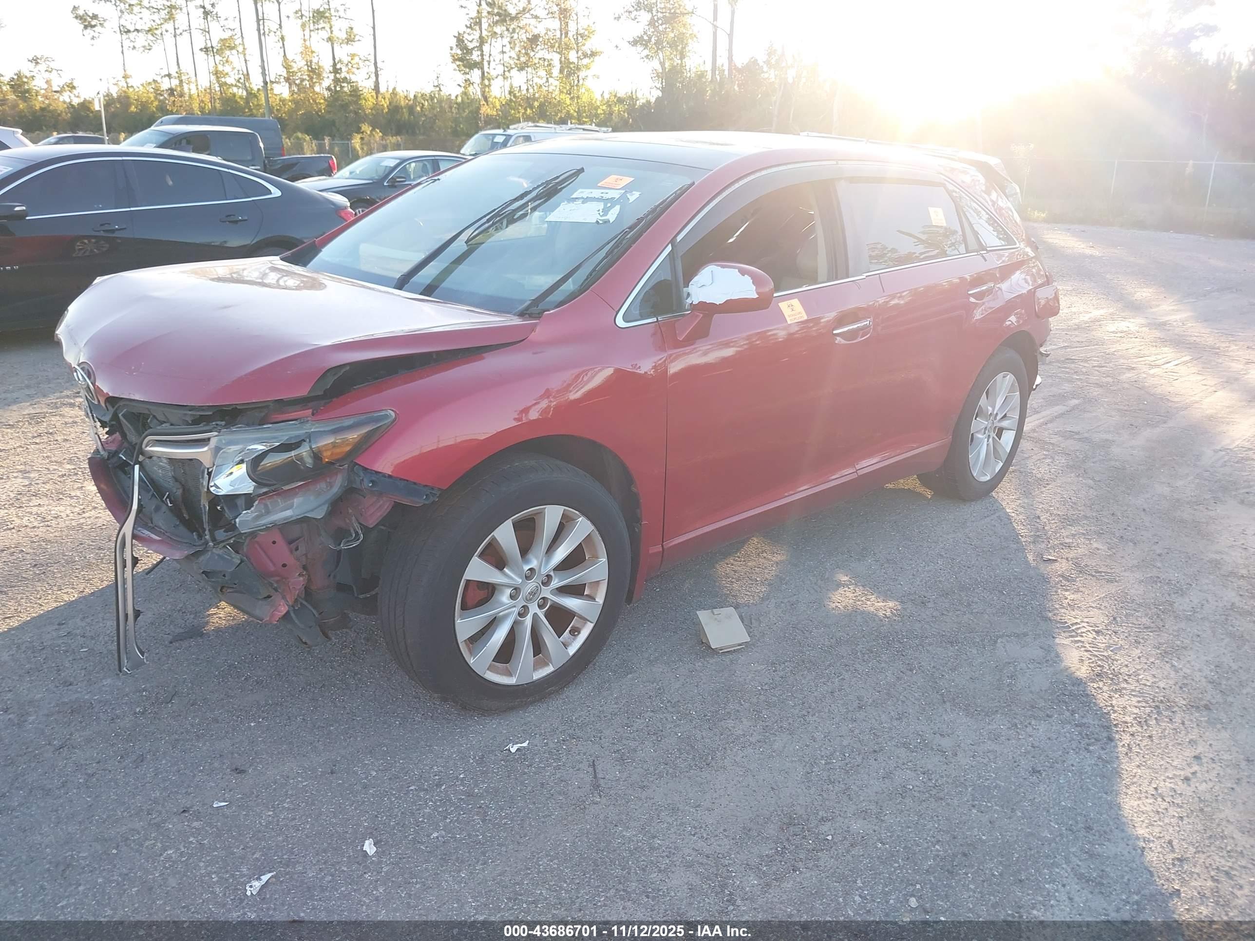 TOYOTA VENZA image 2