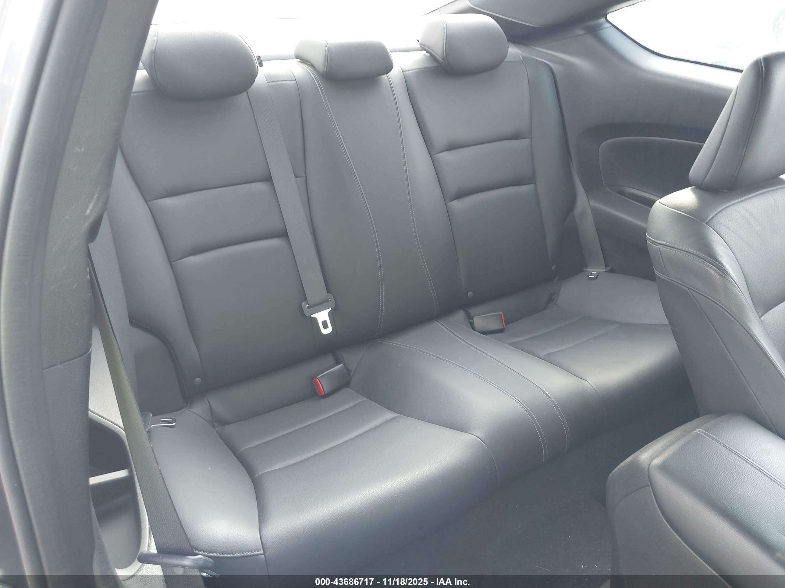 HONDA ACCORD image 8