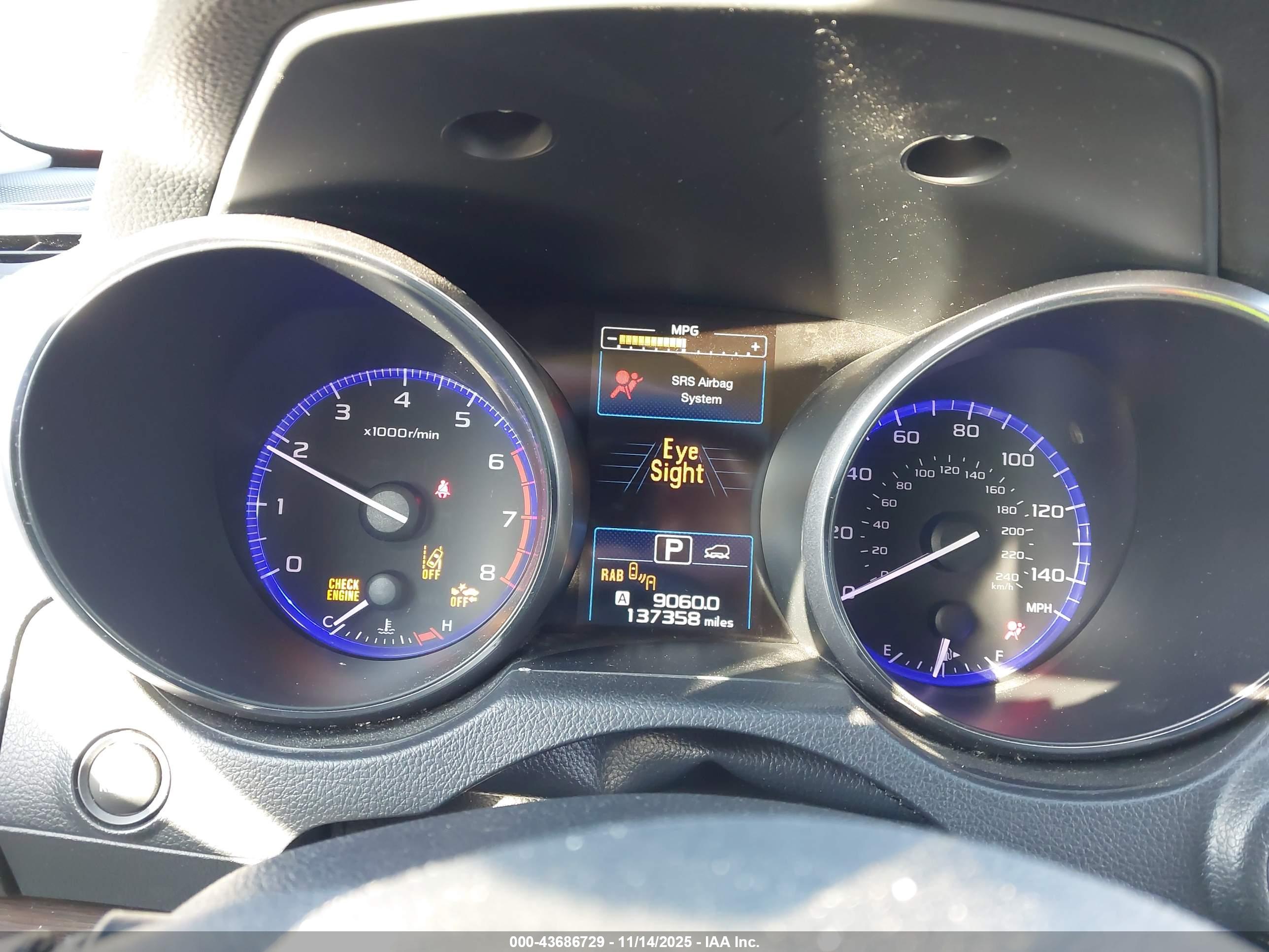 SUBARU OUTBACK image 7