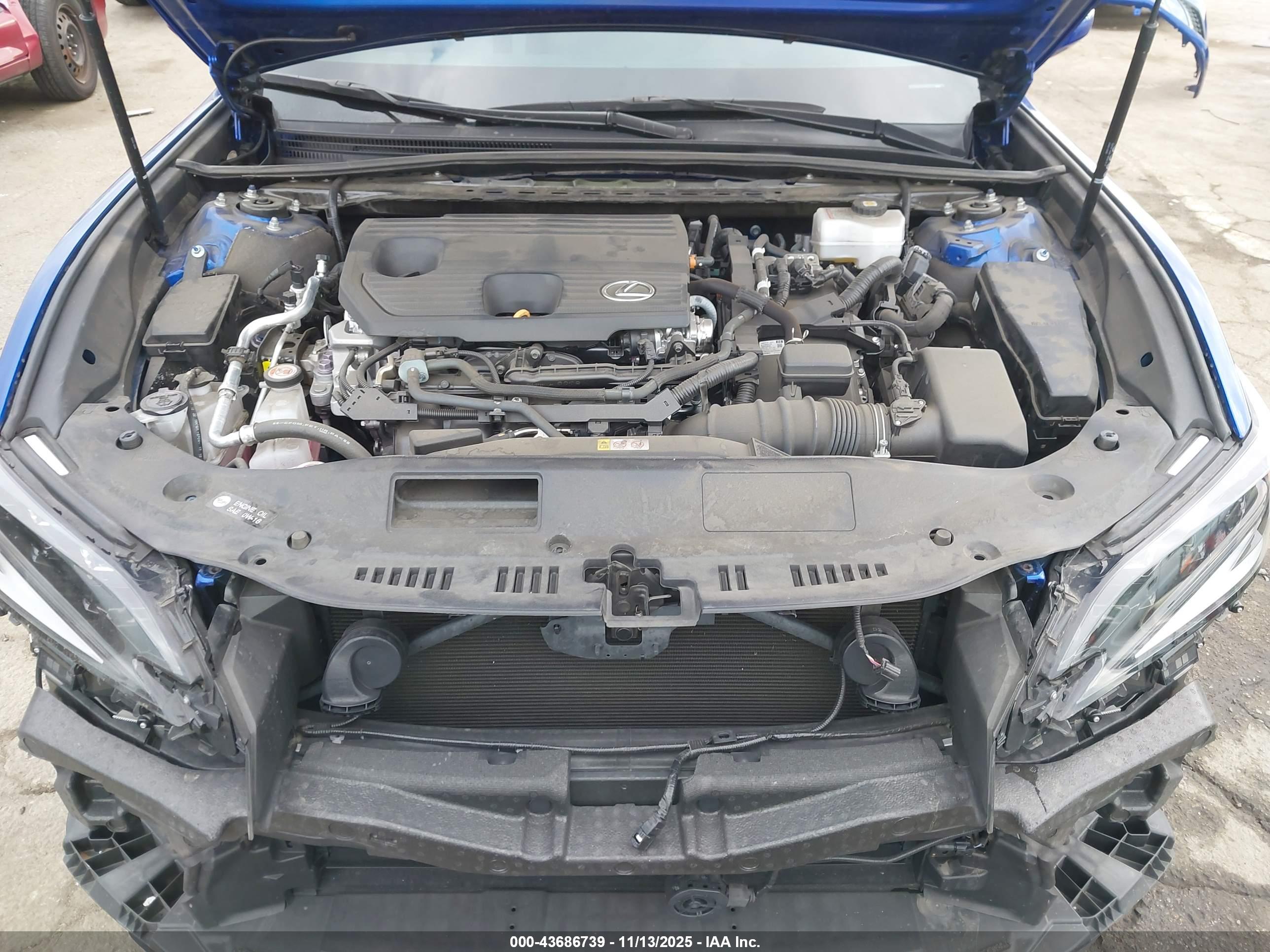 LEXUS ES image 10