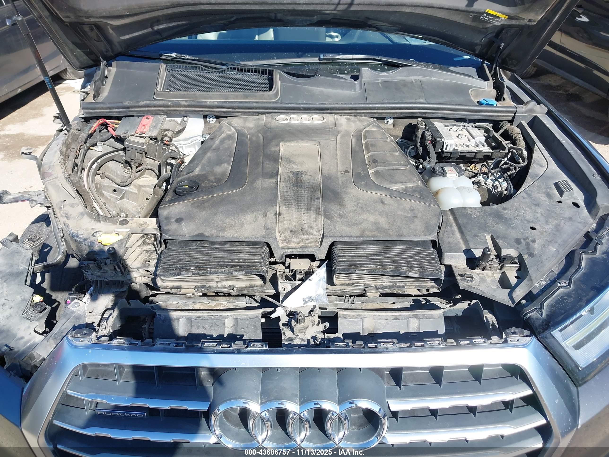 AUDI Q7 image 10