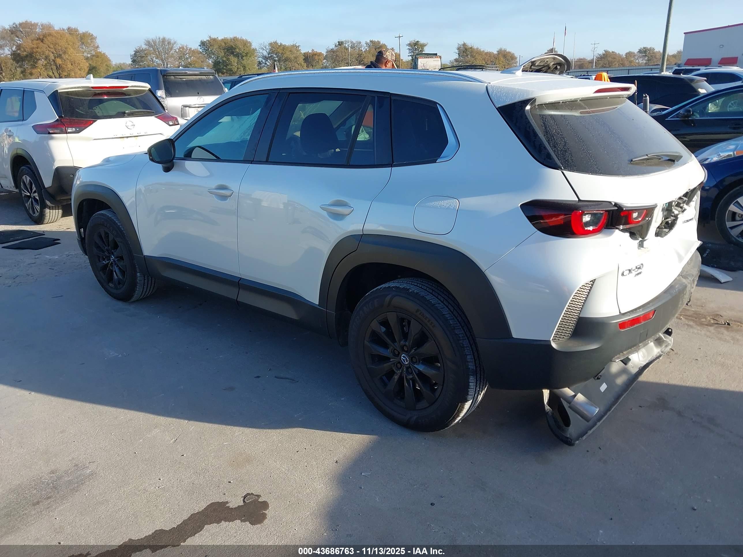 MAZDA CX-50 image 3