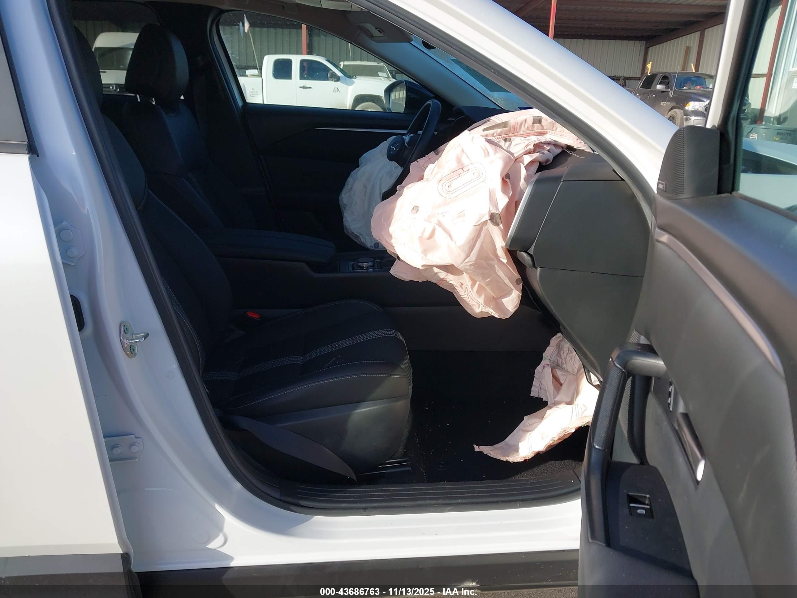 MAZDA CX-50 image 5