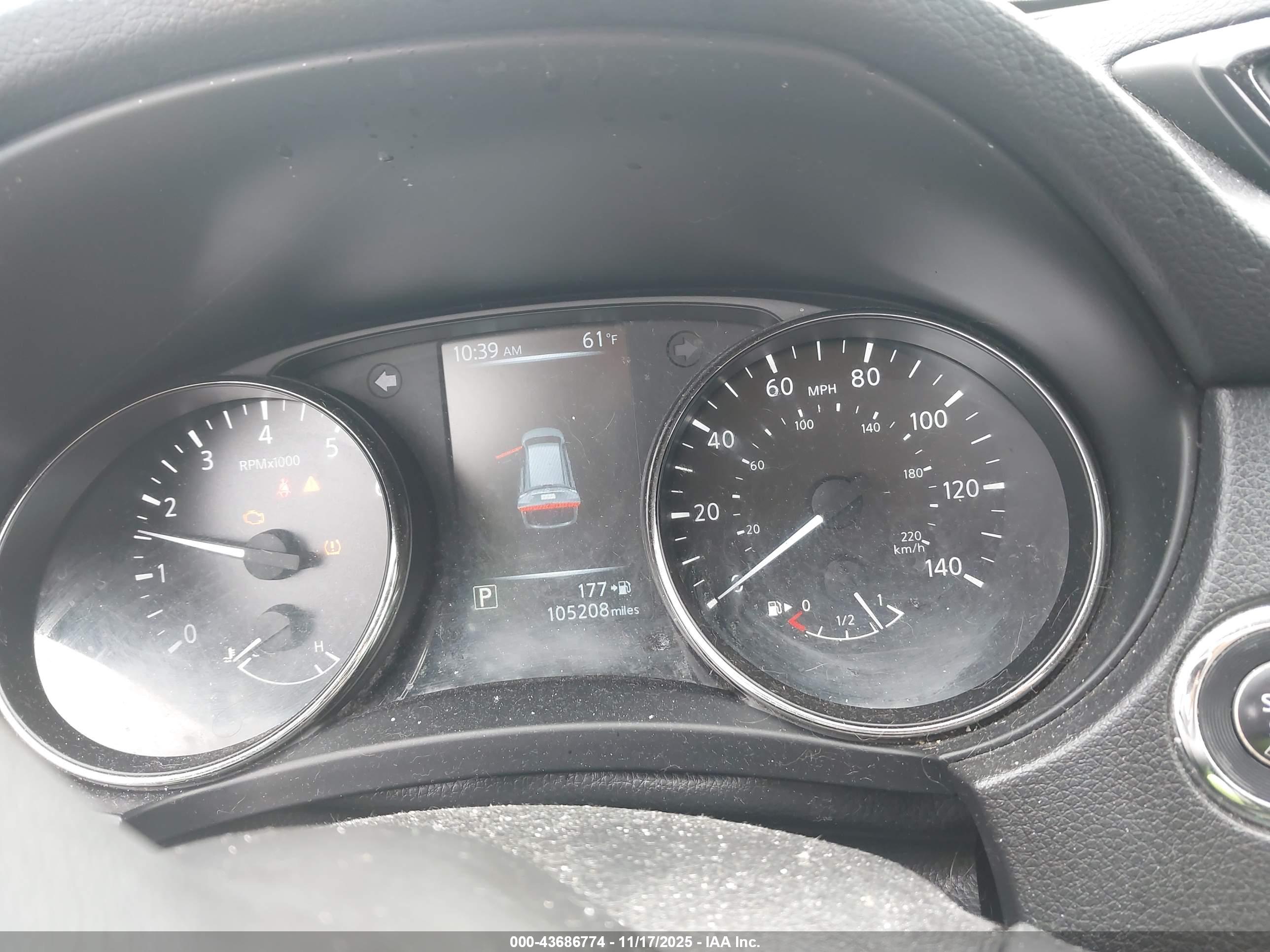 NISSAN ROGUE image 7