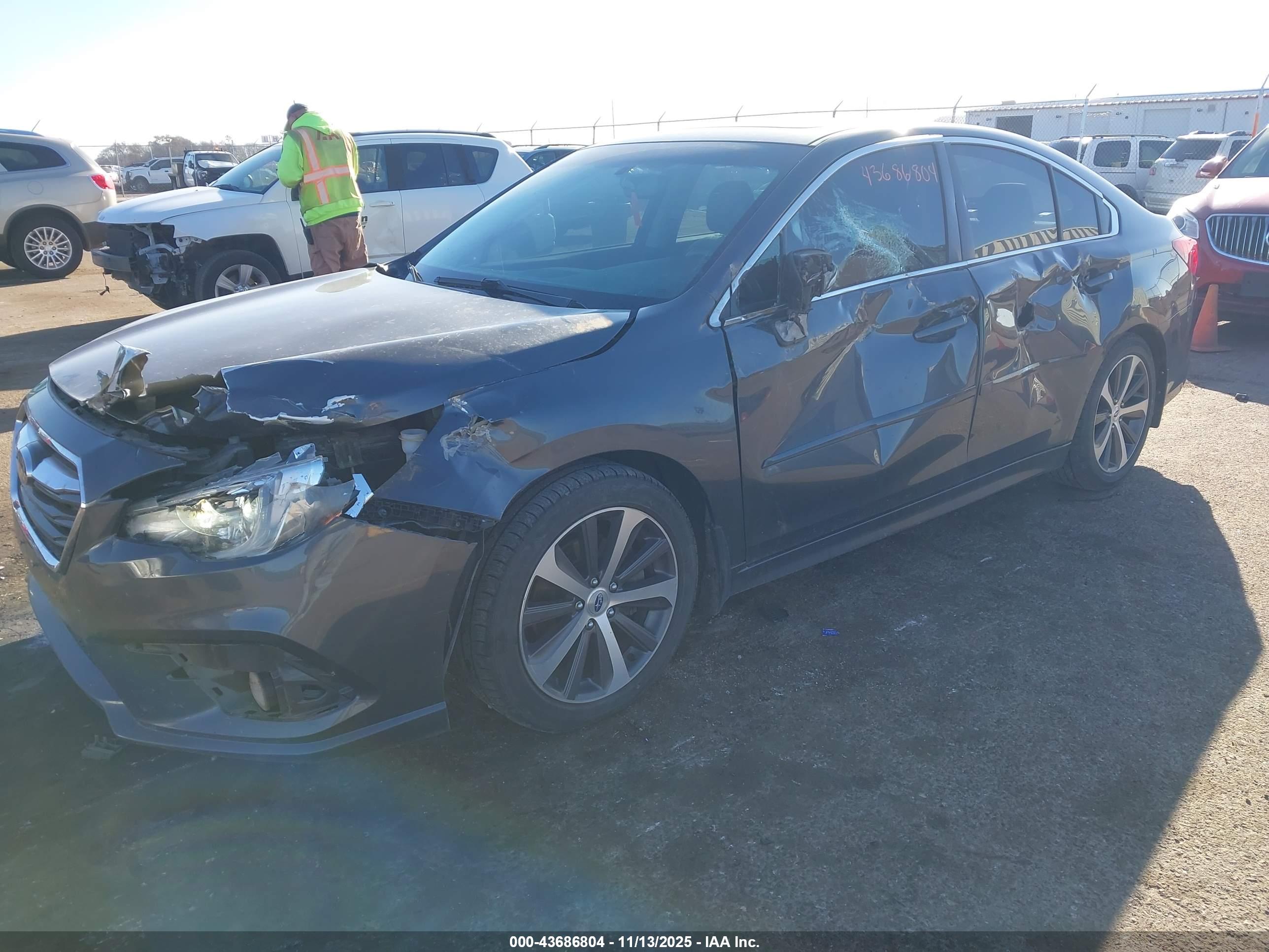 SUBARU LEGACY image 2