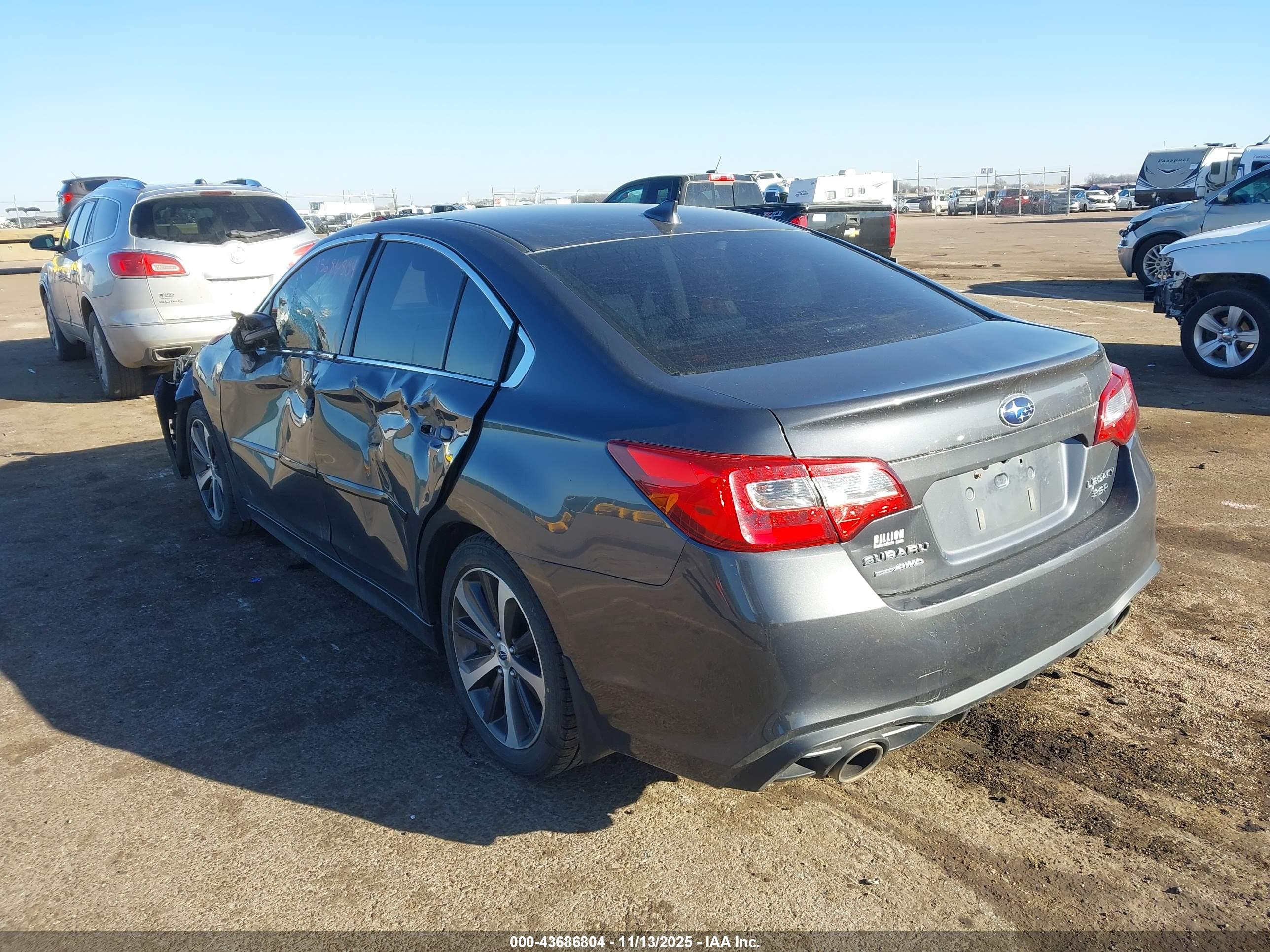 SUBARU LEGACY image 3