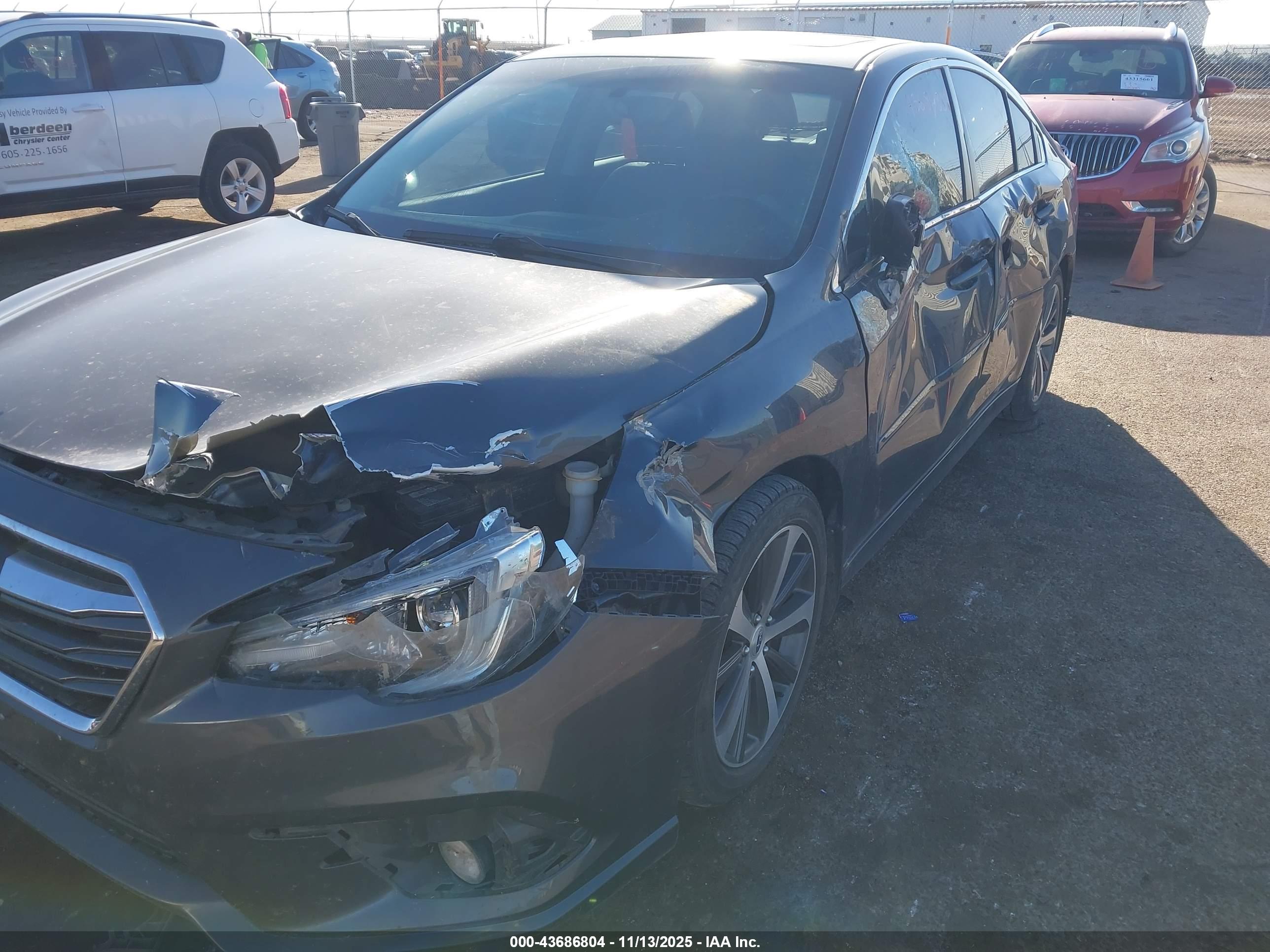 SUBARU LEGACY image 6