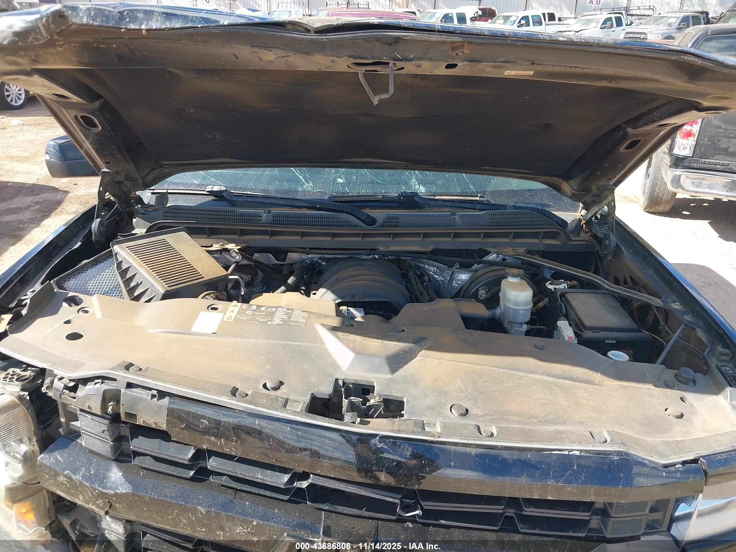 CHEVROLET SILVERADO image 10
