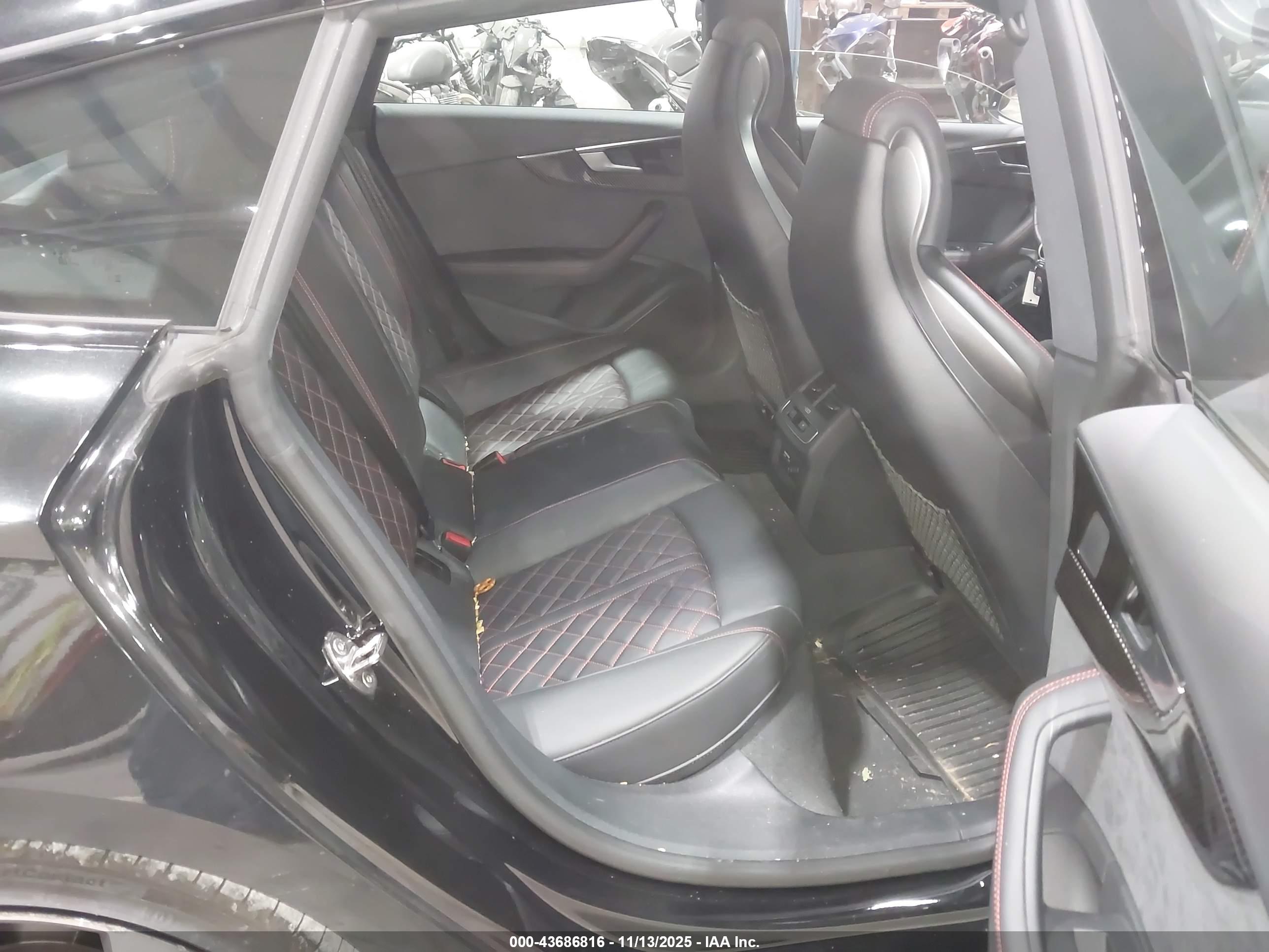 AUDI S5 image 8
