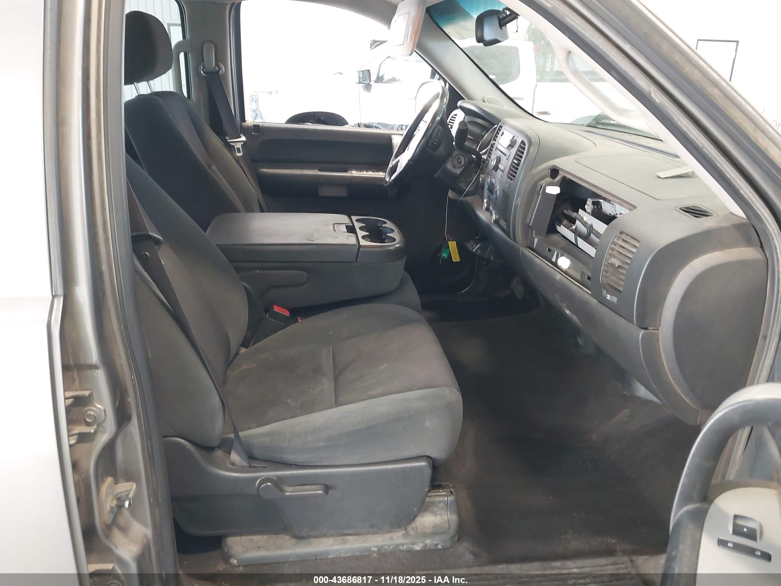 GMC SIERRA image 5