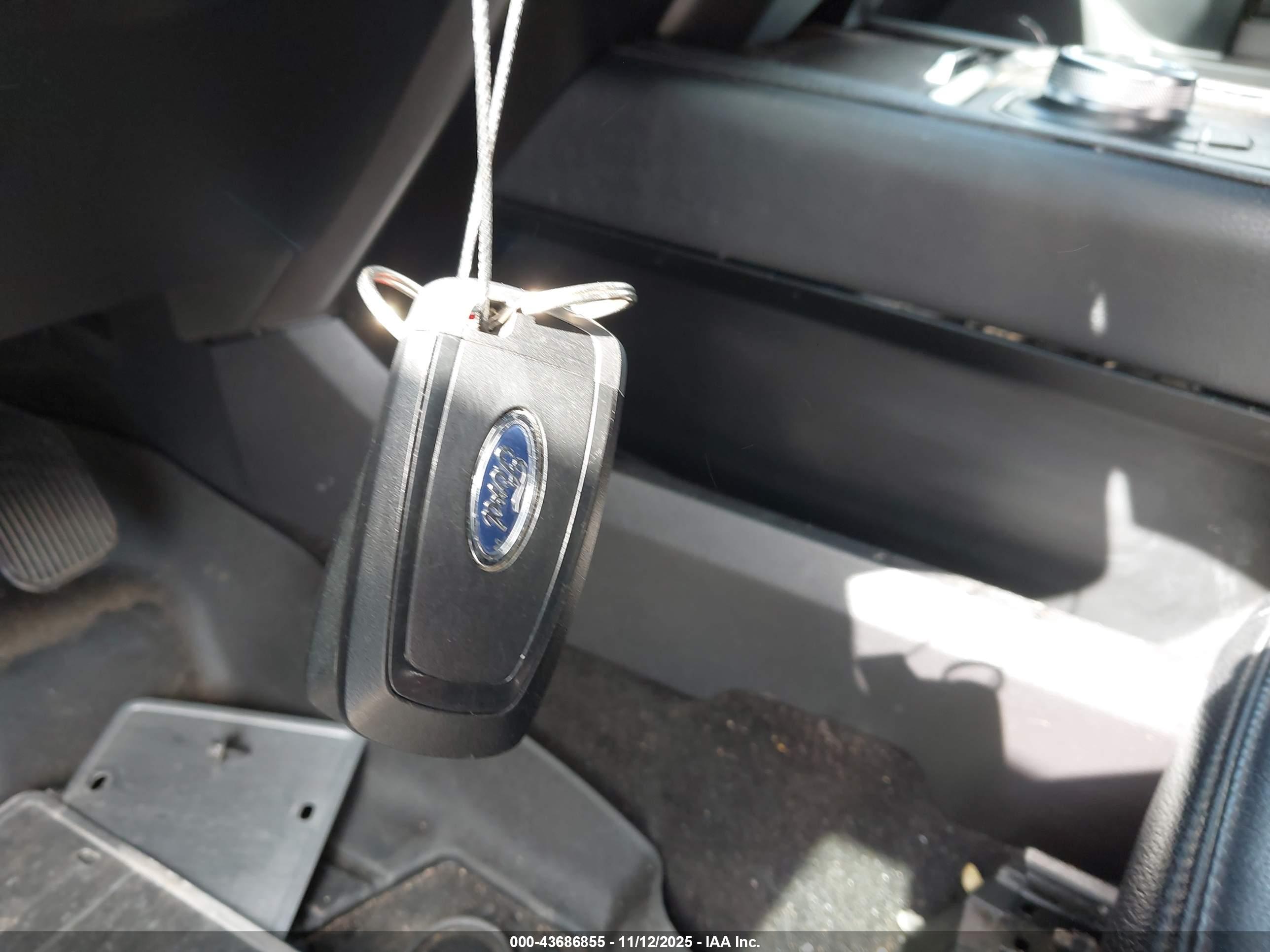 FORD EXPEDITION image 11