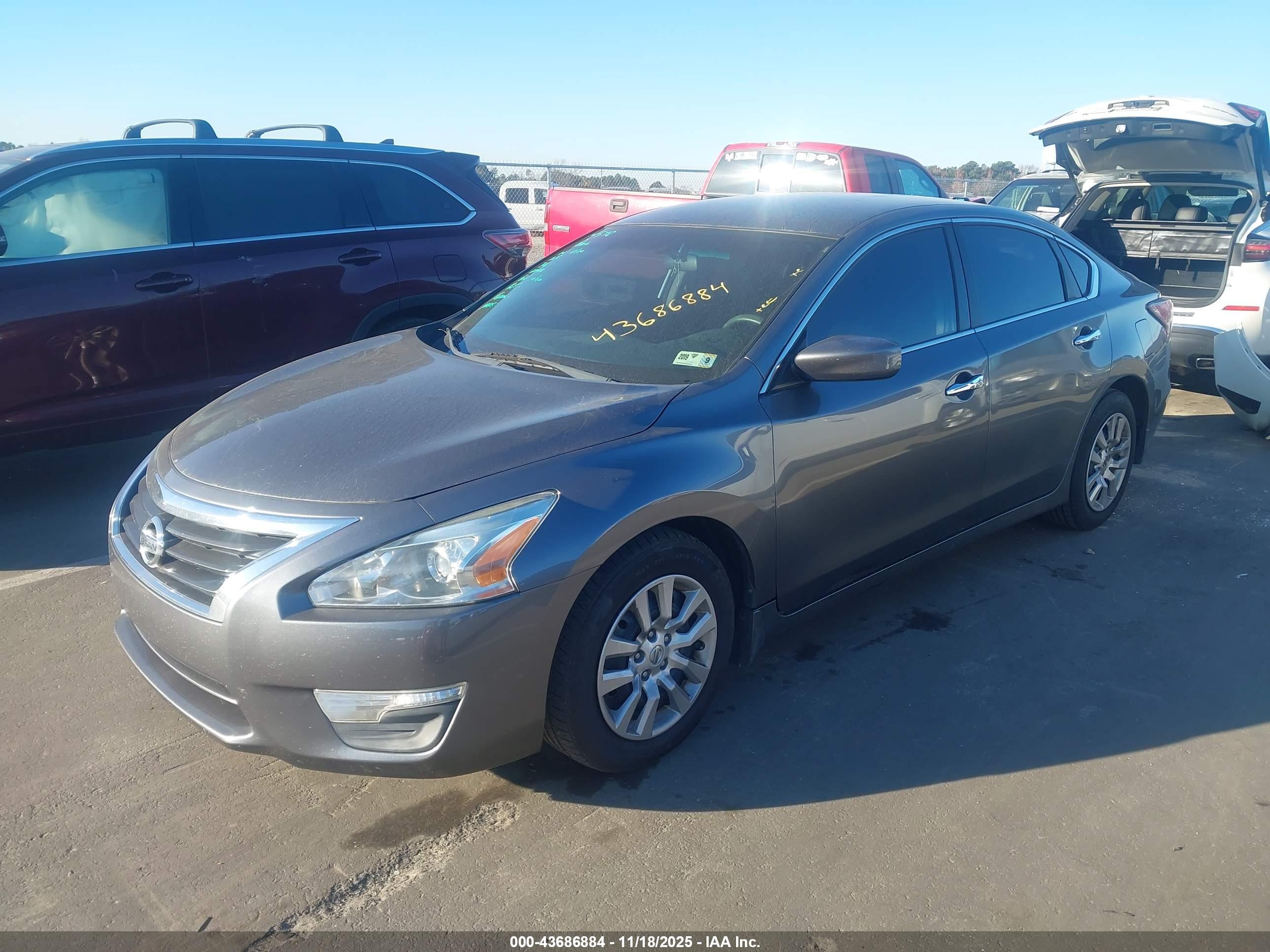 NISSAN ALTIMA image 2