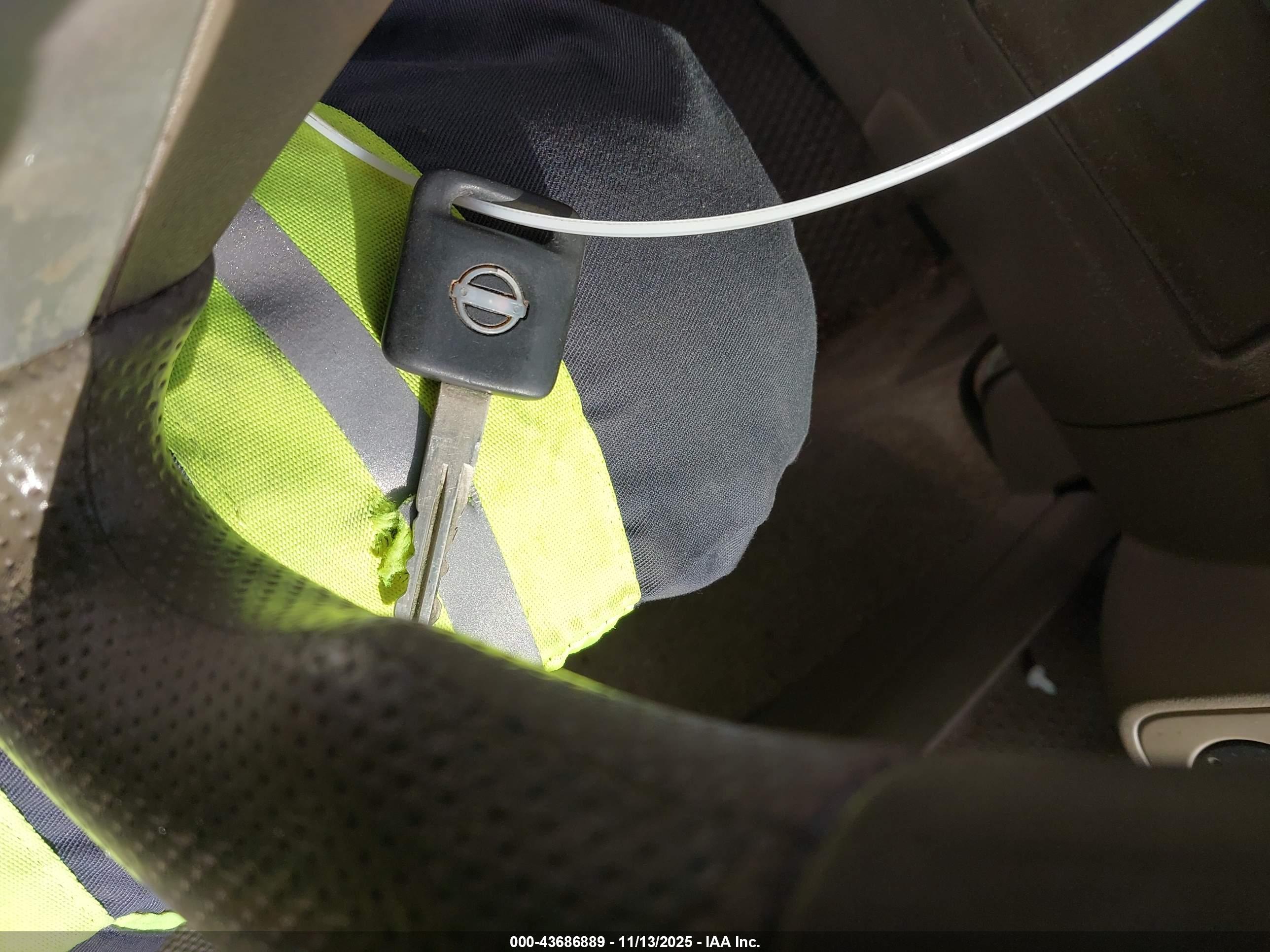 NISSAN FRONTIER image 11