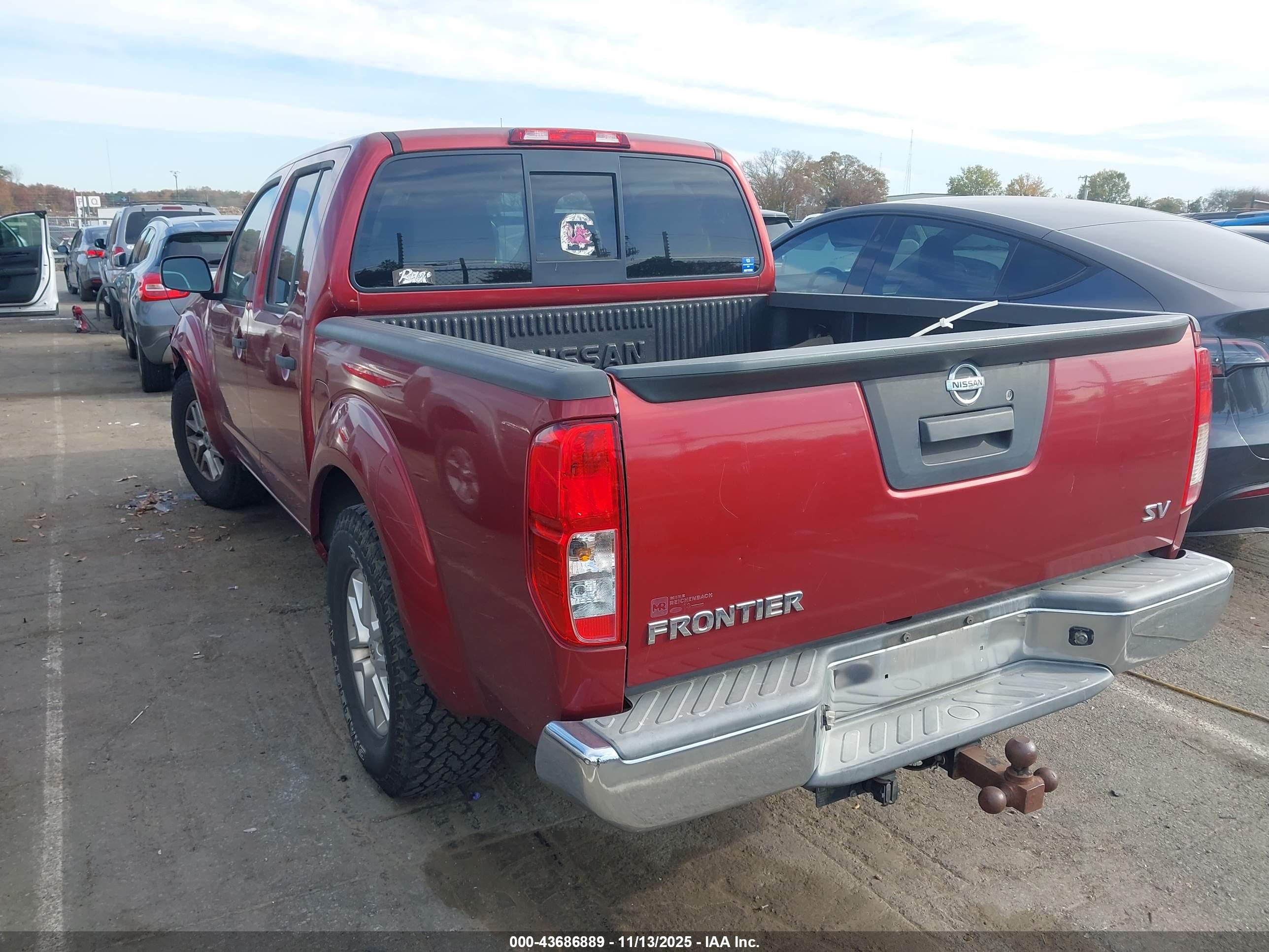 NISSAN FRONTIER image 3