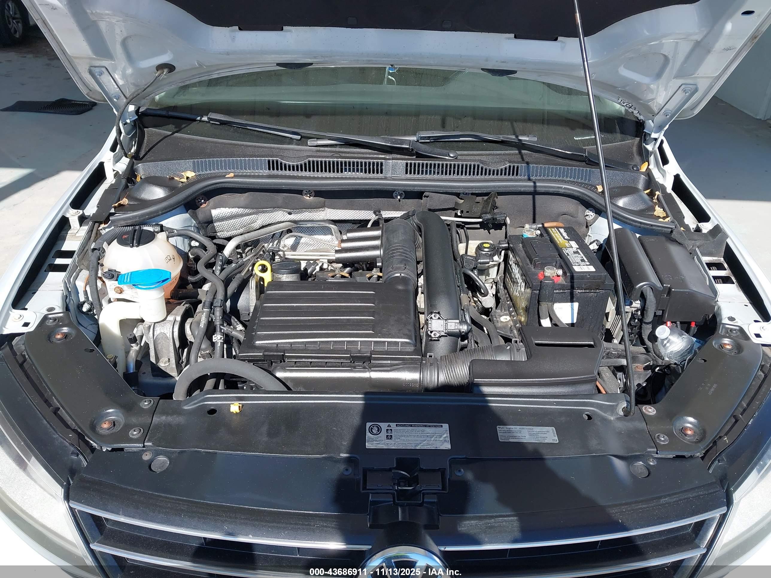 VOLKSWAGEN JETTA image 10
