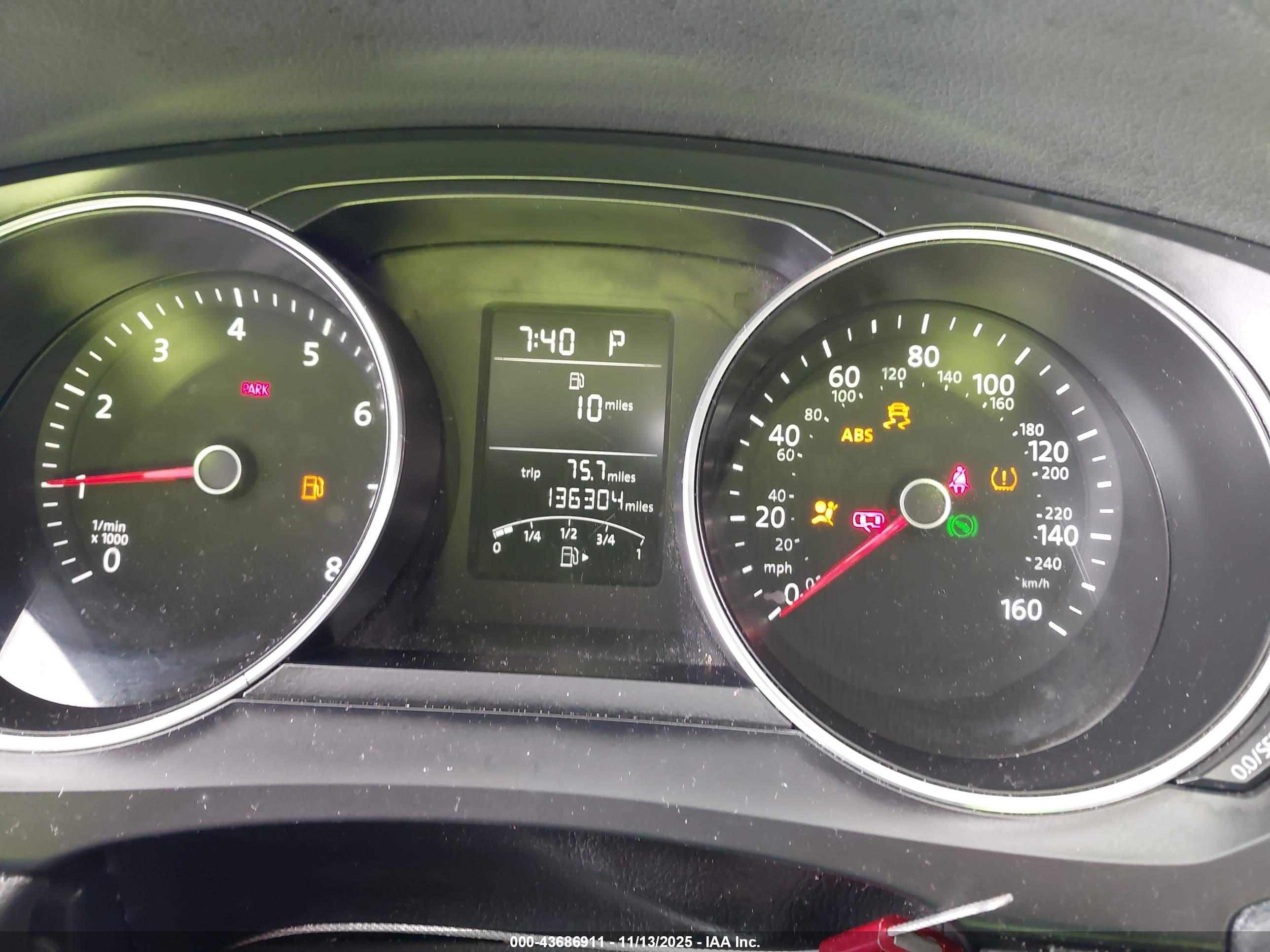 VOLKSWAGEN JETTA image 7