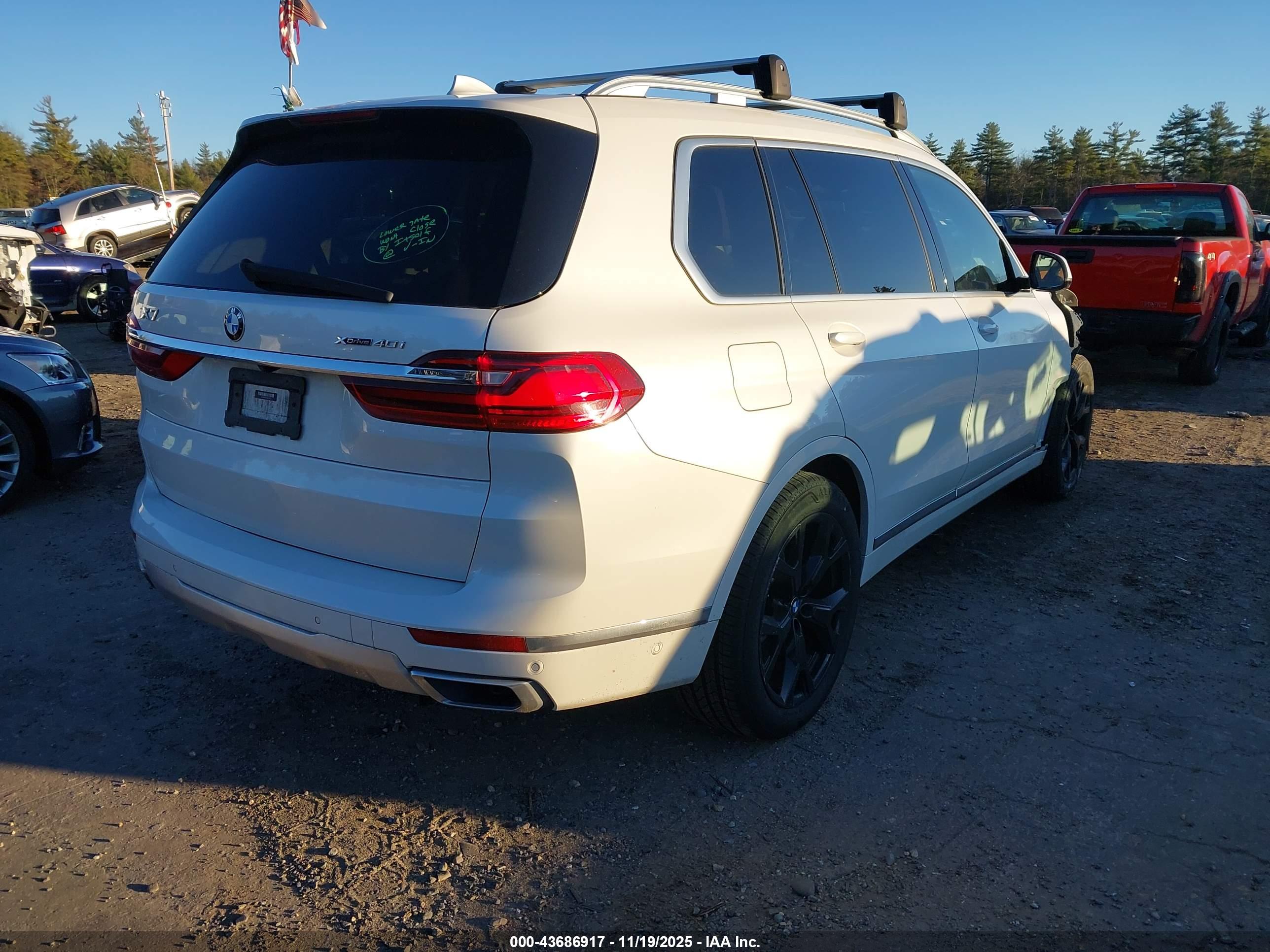 BMW X7 image 4