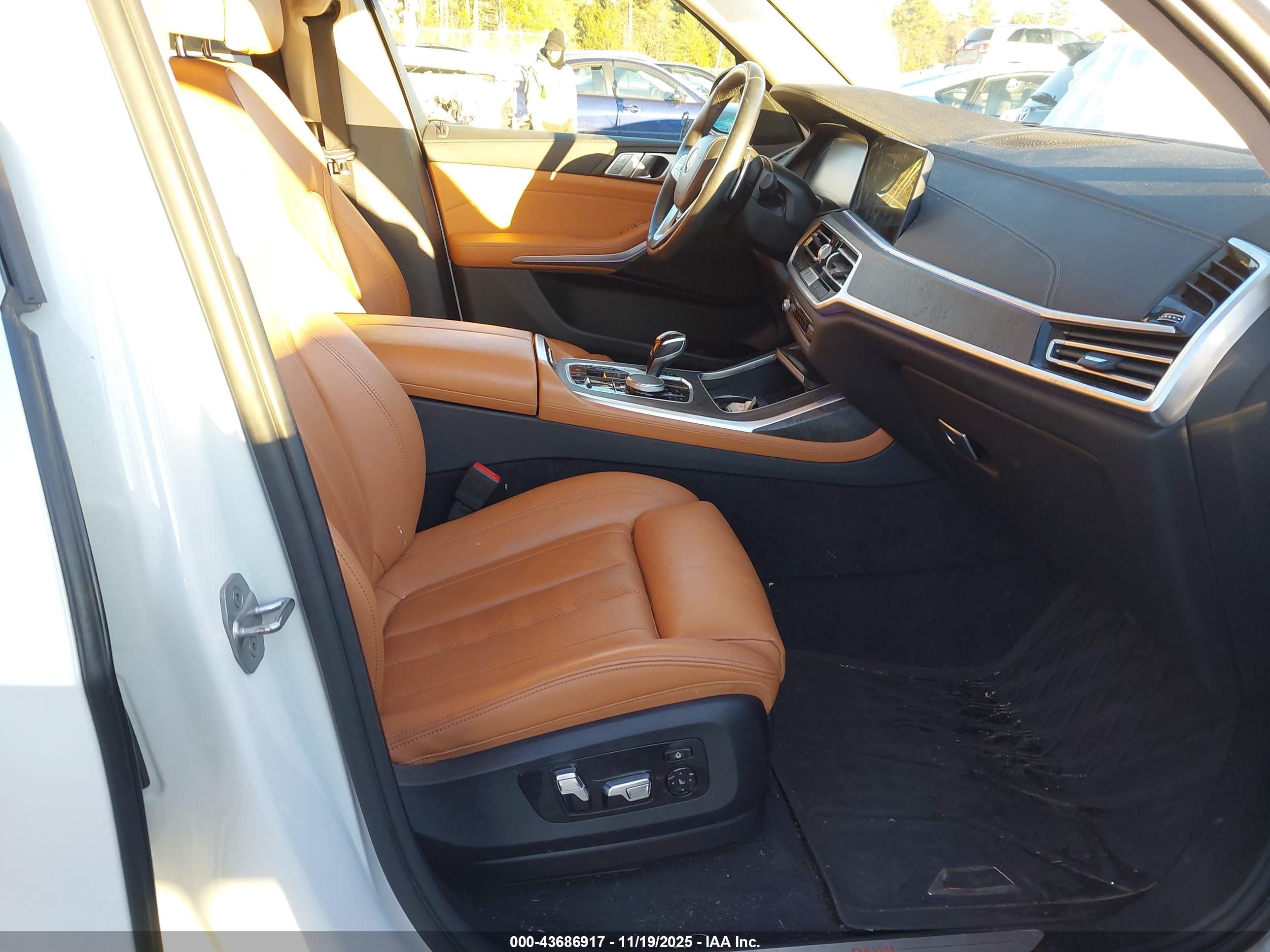 BMW X7 image 5
