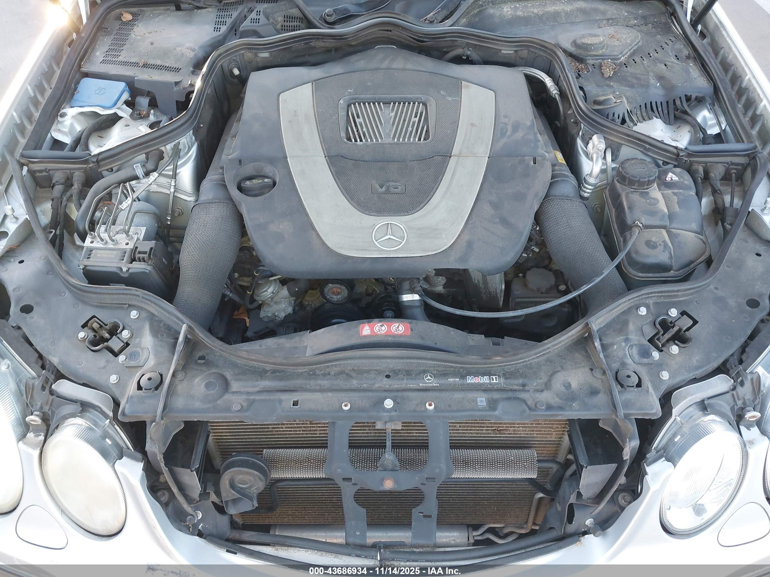 MERCEDES-BENZ E image 10