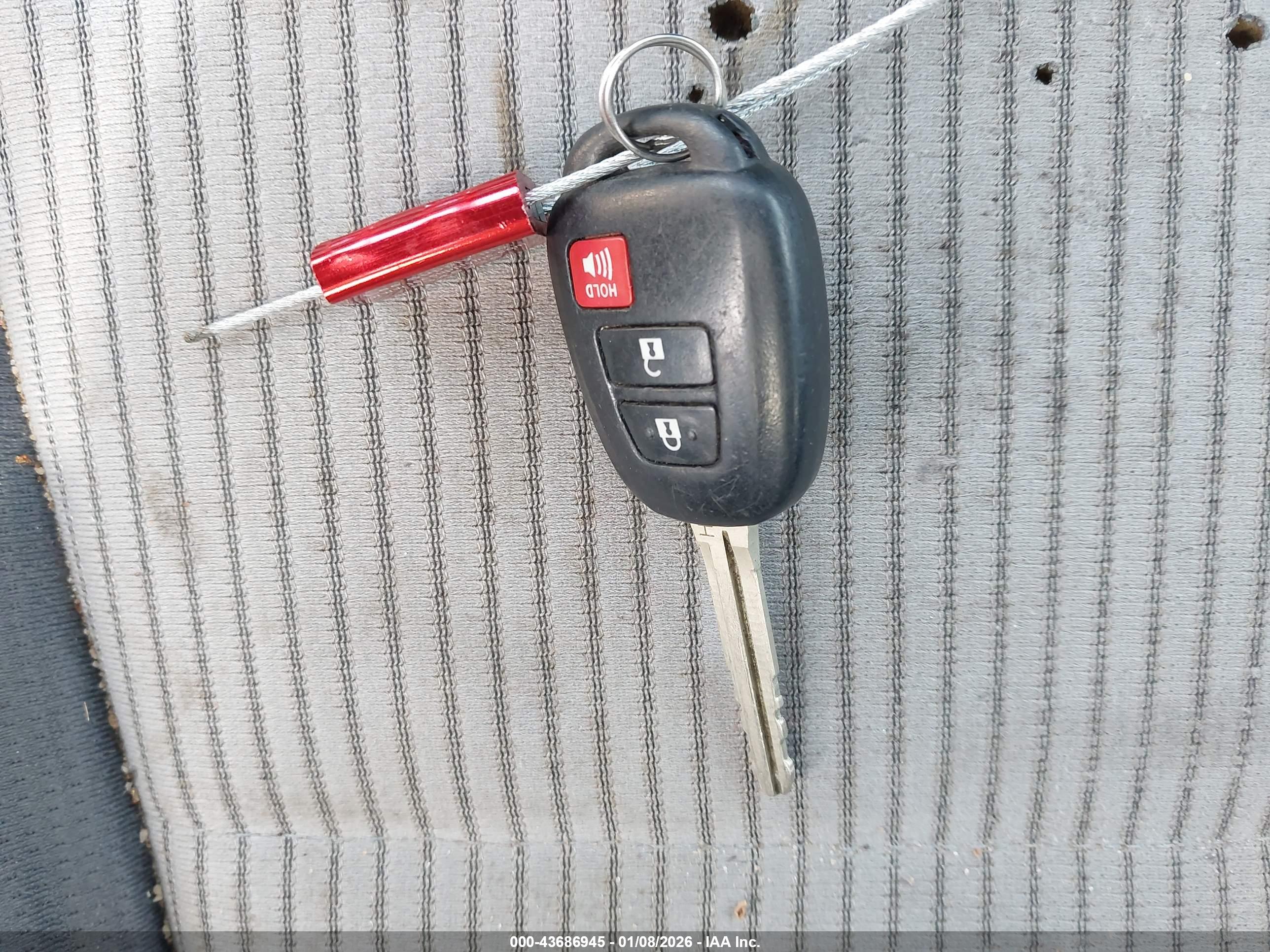 TOYOTA RAV4 image 11