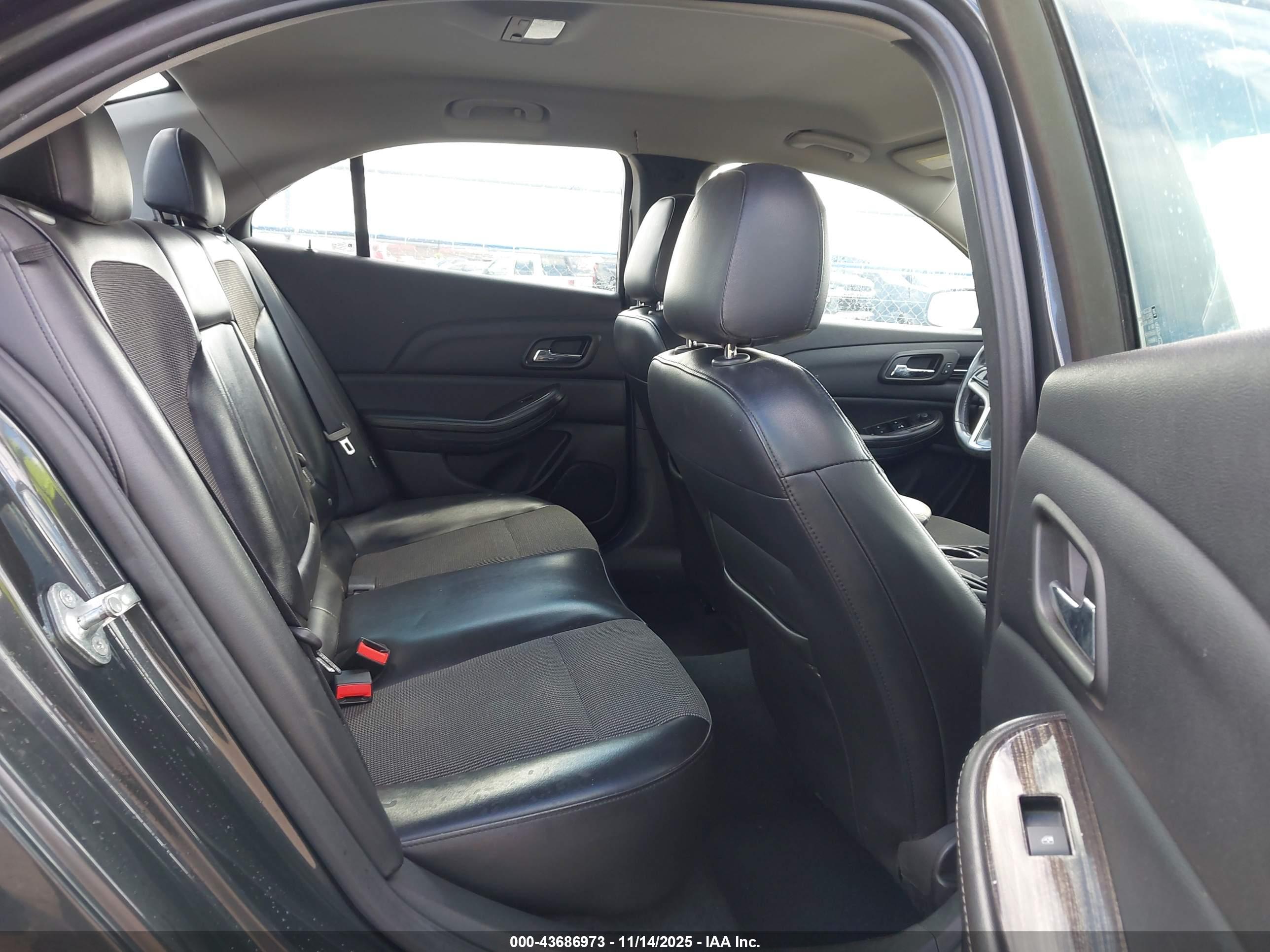 CHEVROLET MALIBU image 8
