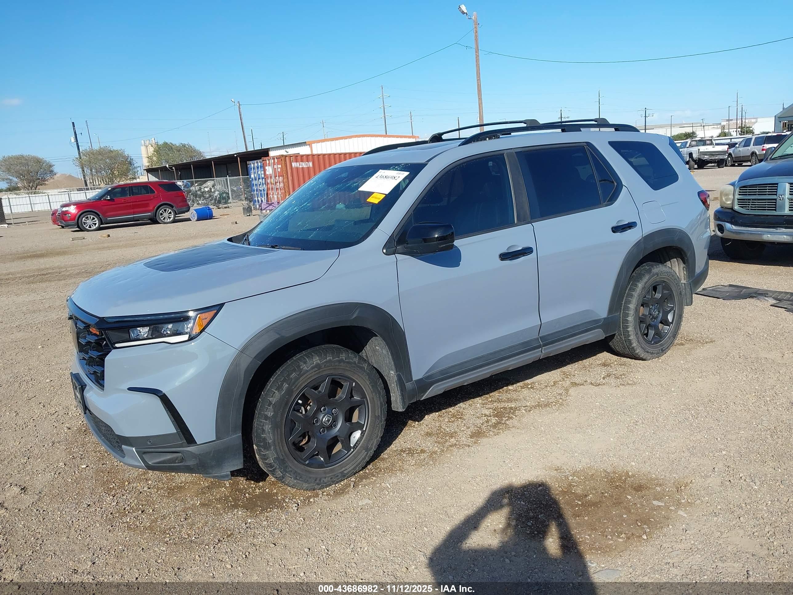HONDA PILOT image 2