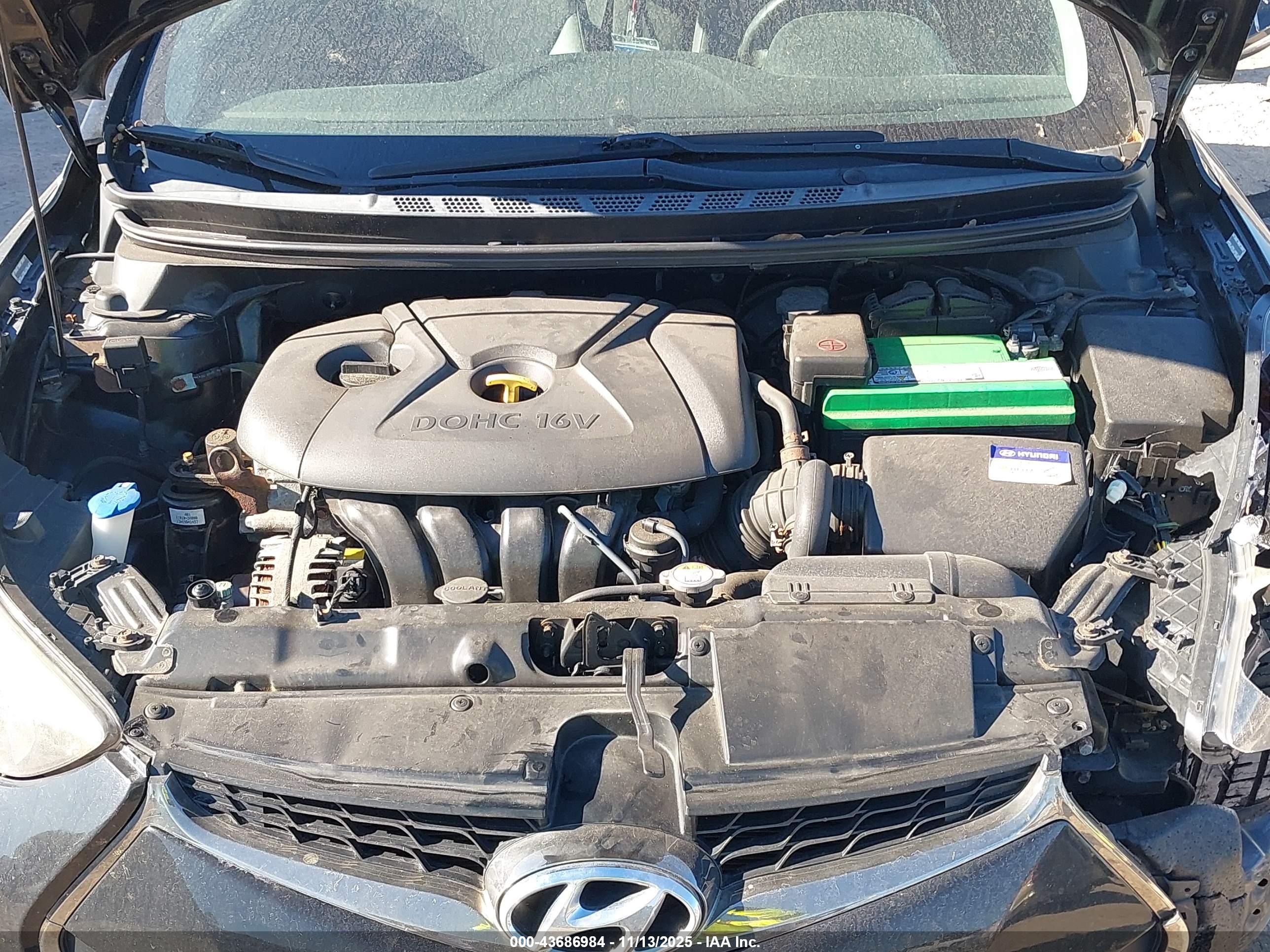 HYUNDAI ELANTRA image 10