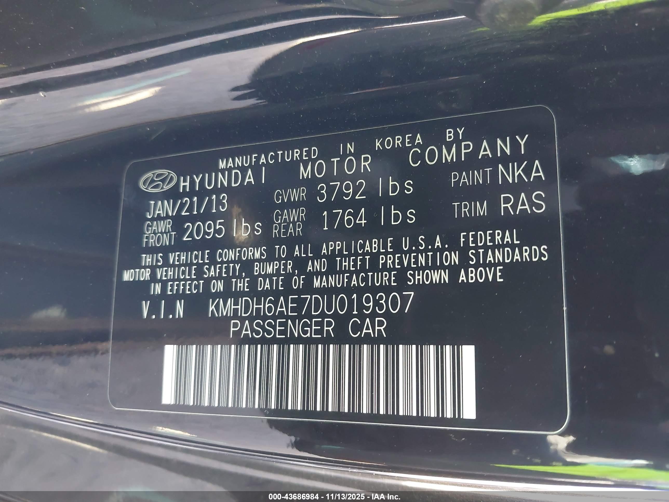 HYUNDAI ELANTRA image 9