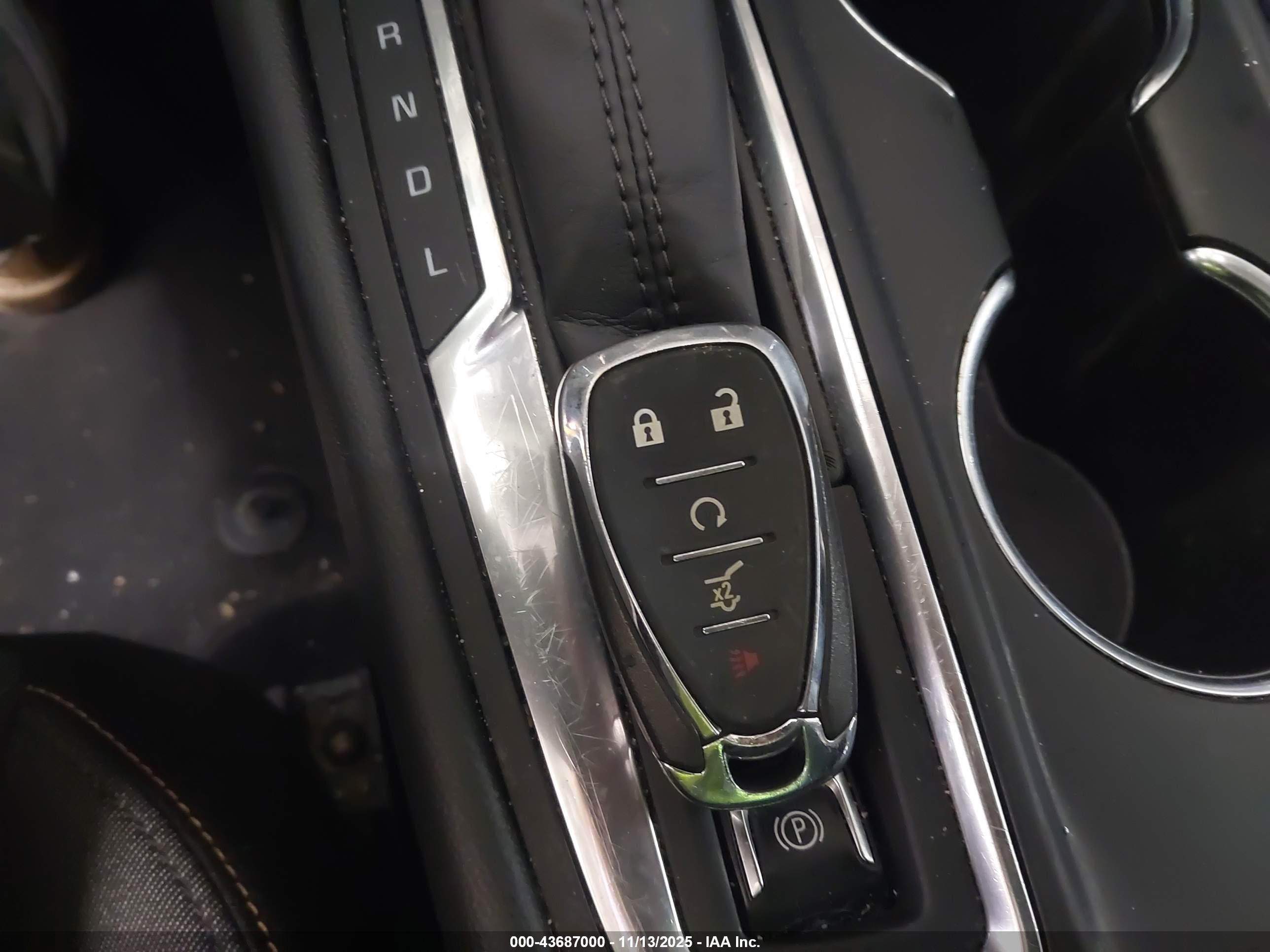 CHEVROLET EQUINOX image 11