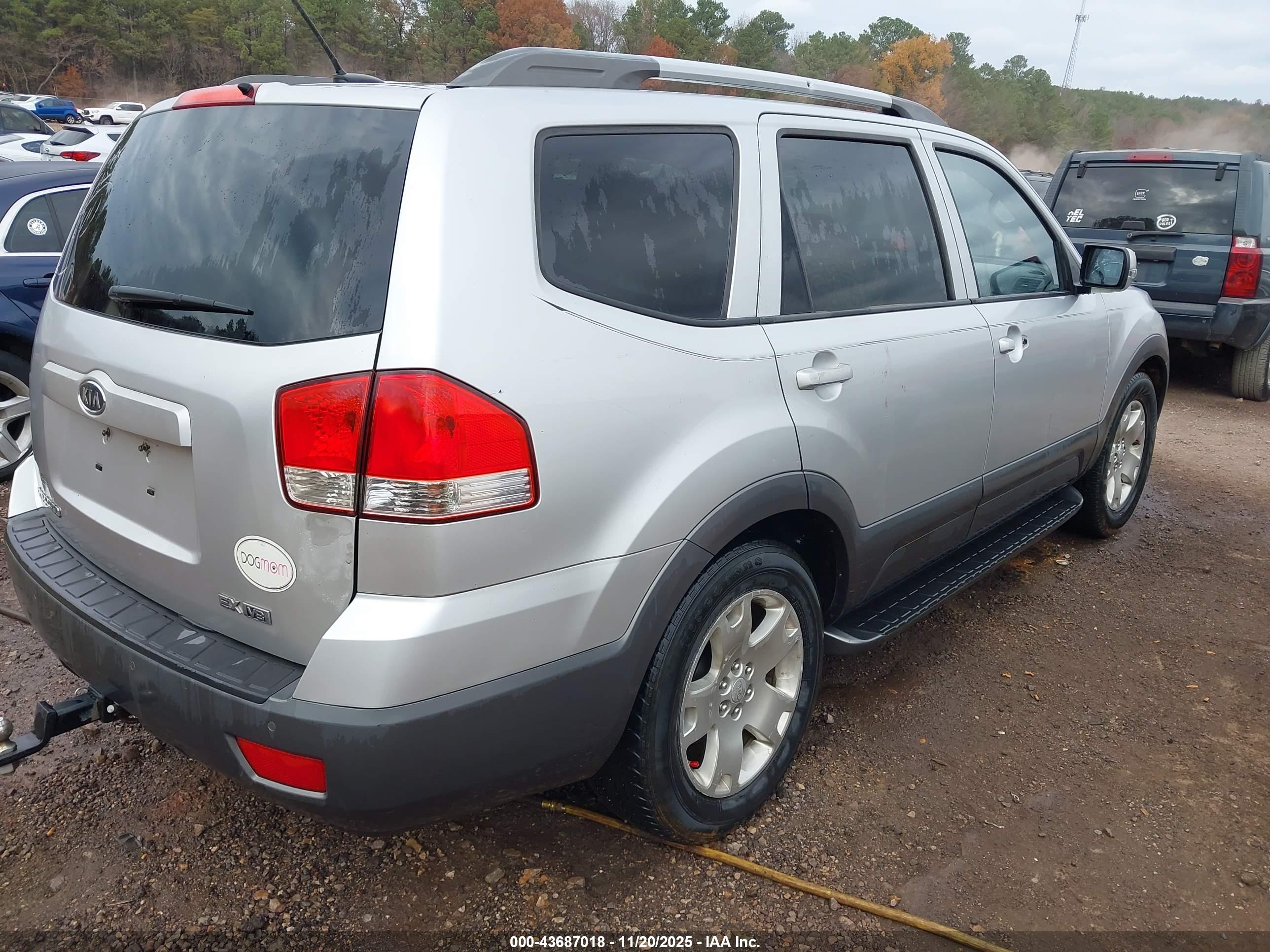 KIA BORREGO image 4