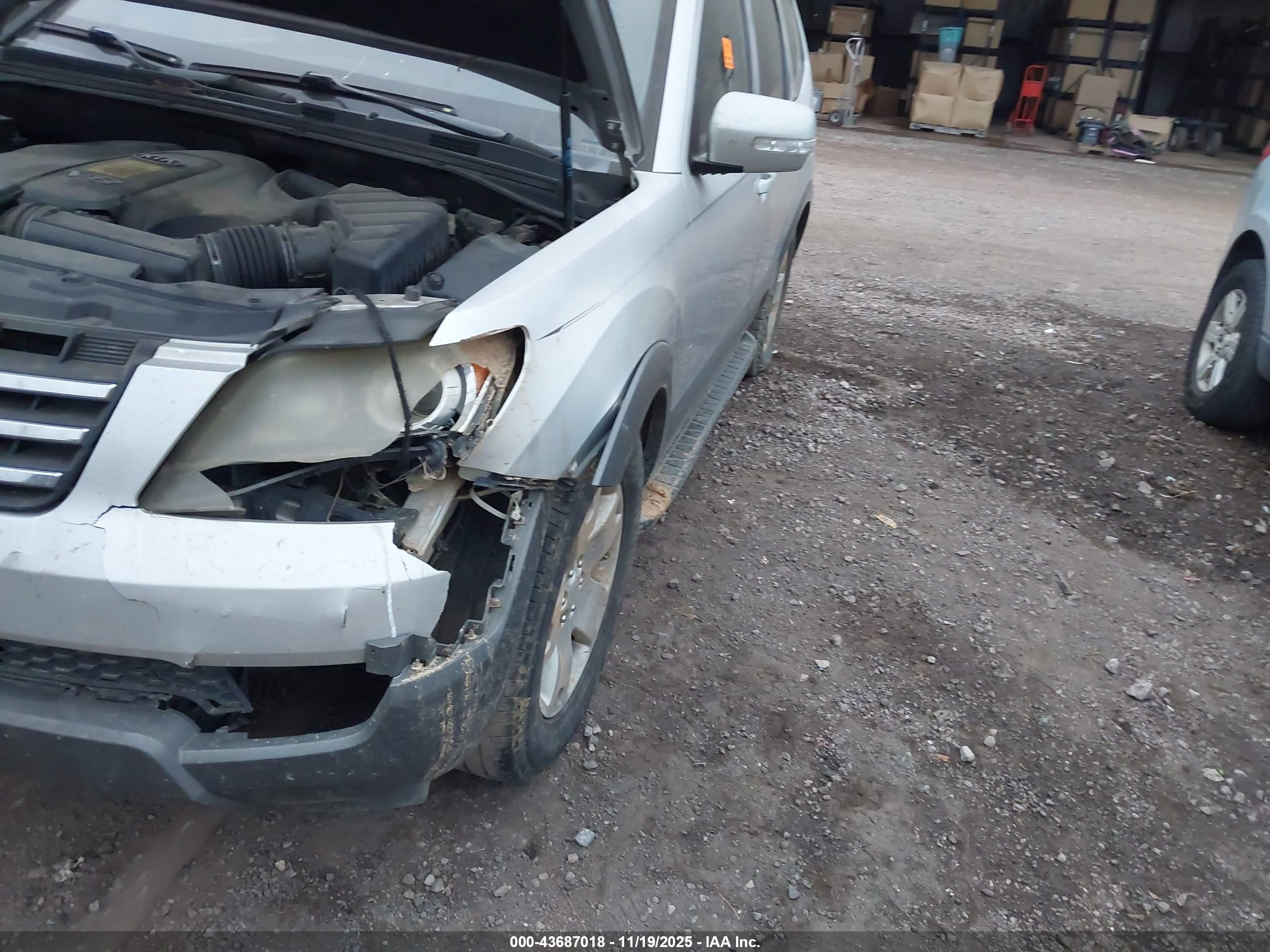 KIA BORREGO image 6